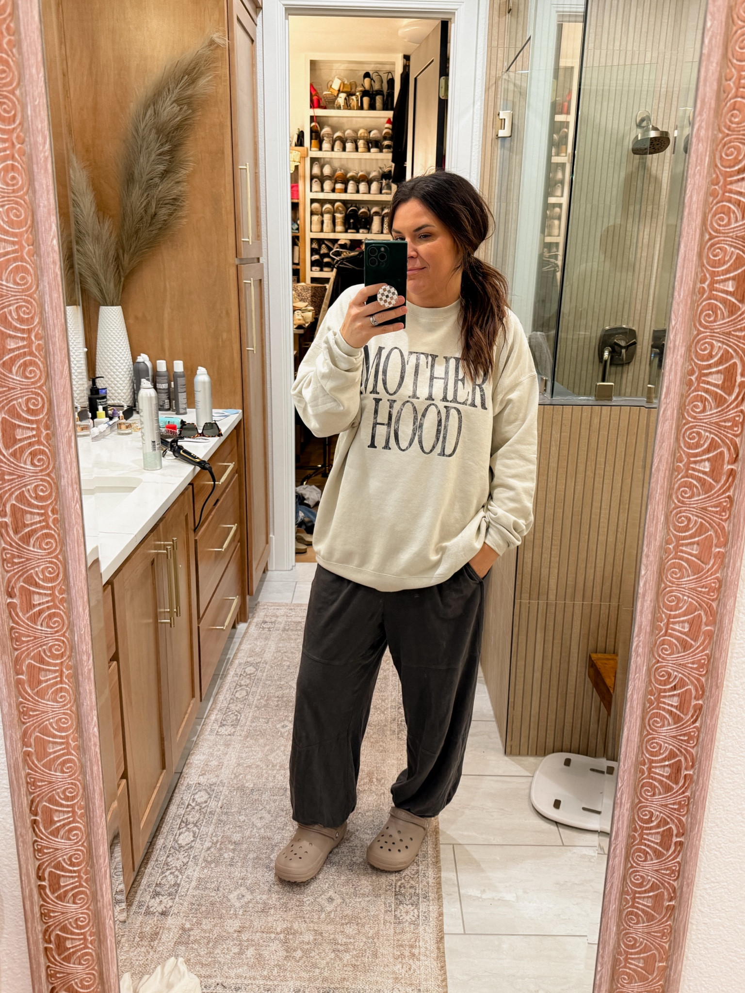 Sweatshirt: XXL (use code: BWC15)
Sweats are Out of stock, but found some on Amazon I’m gonna order 
…yes I’m wearing lined crocs 