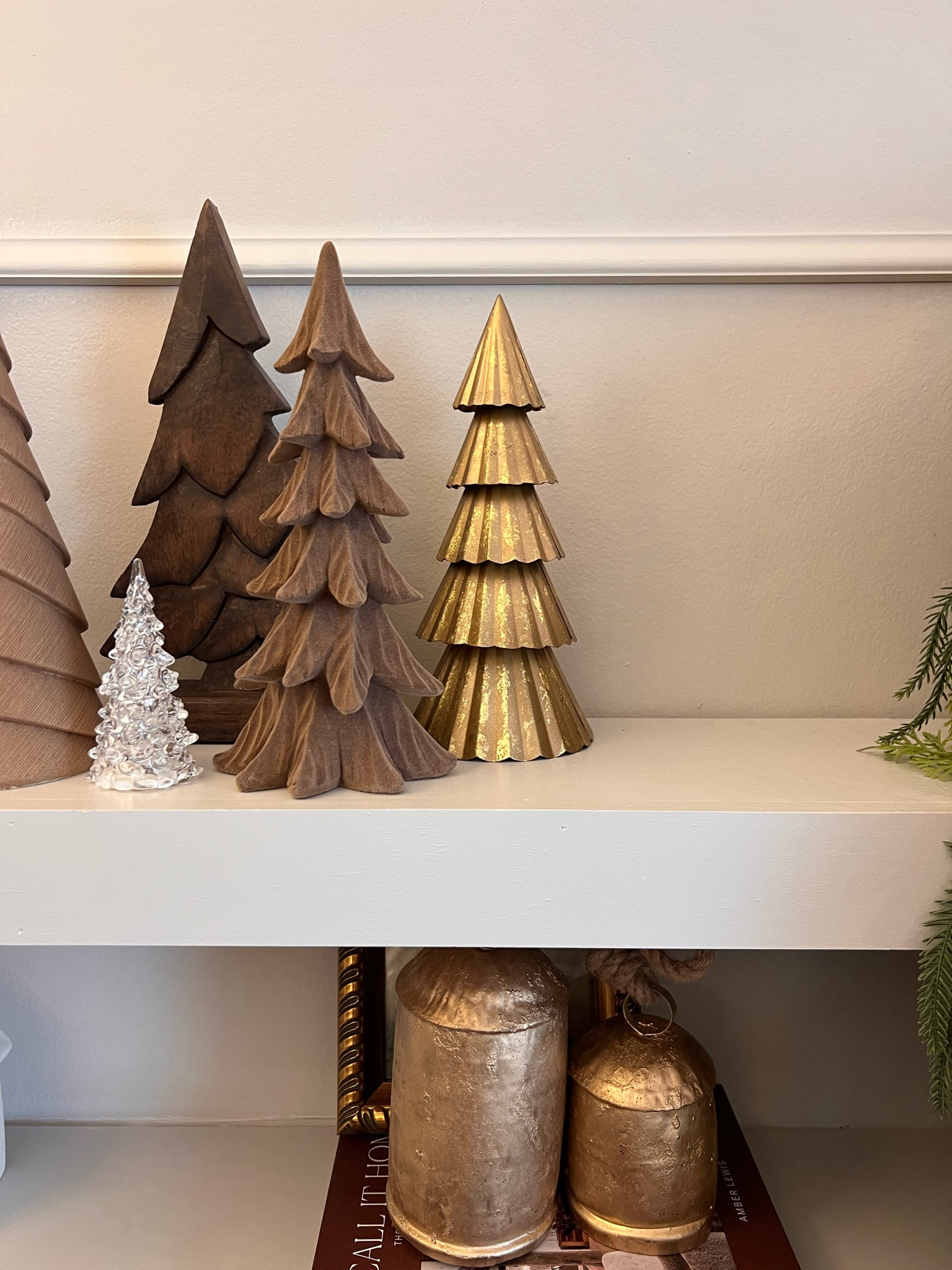 Love this gold Christmas tree decor! Only $10

Affordable/ tj Maxx/ Christmas tree 

#LTKHoliday #LTKHome #LTKSeasonal