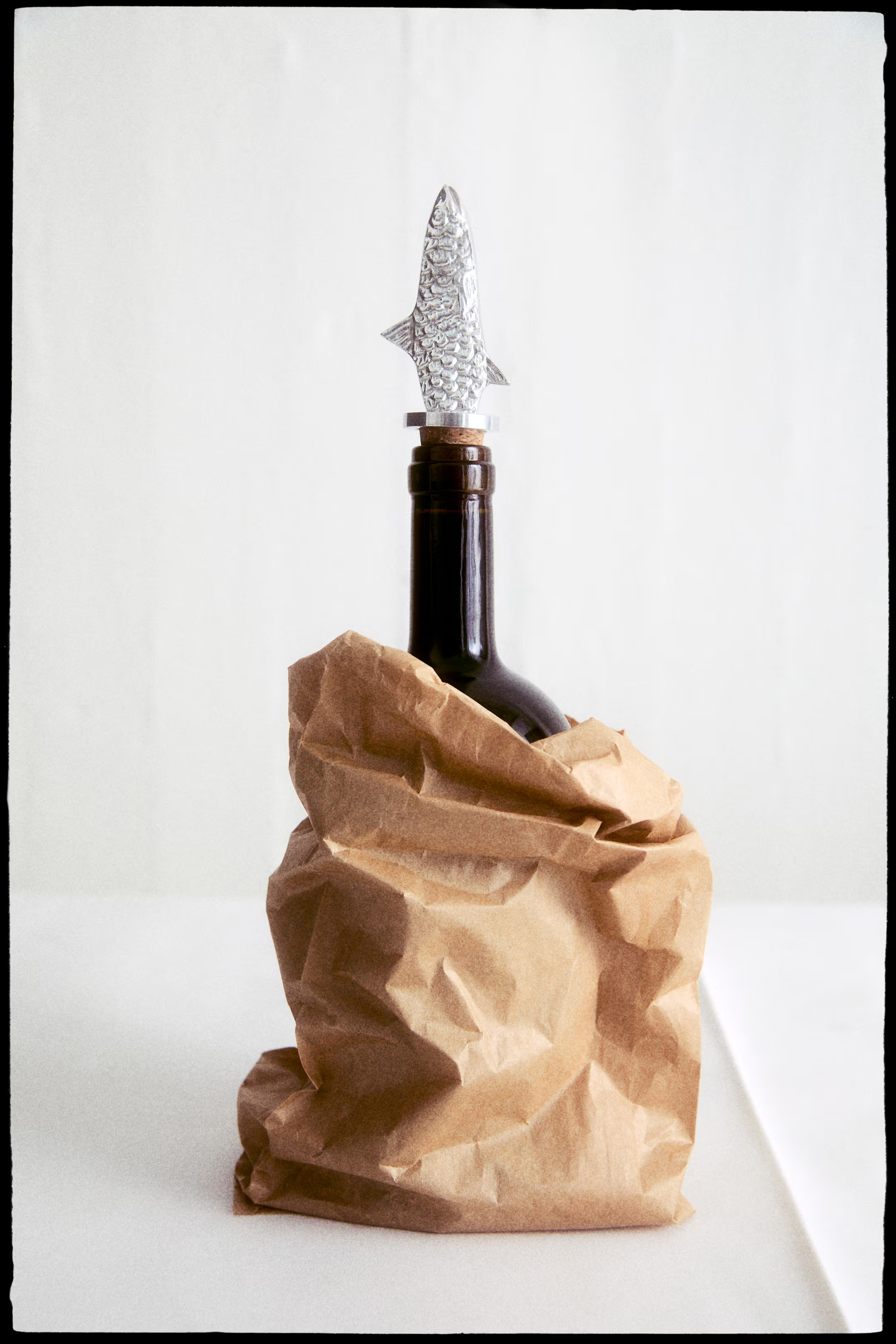 Fish-shaped bottle stopper | H&M (UK, MY, IN, SG, PH, TW, HK)