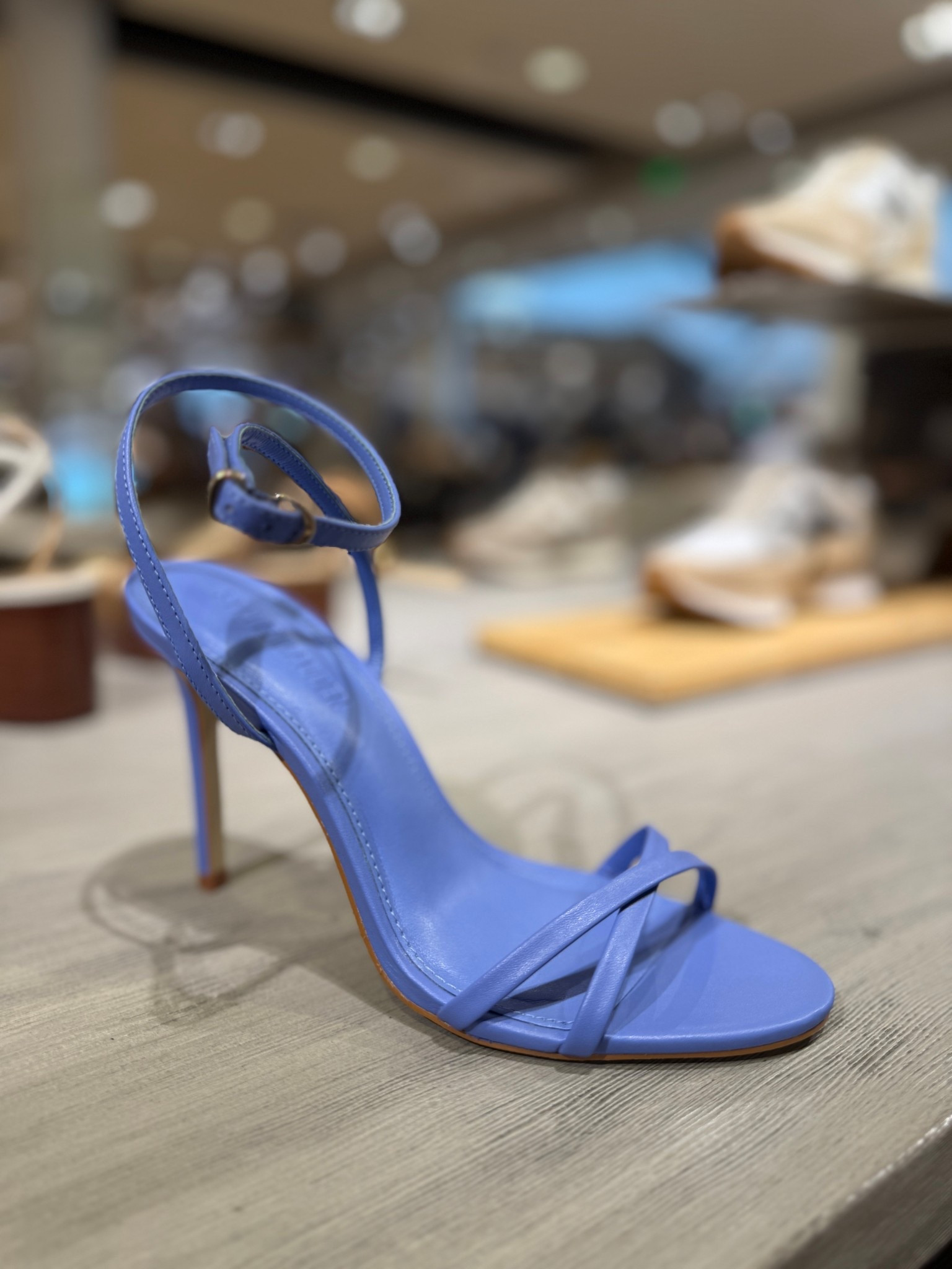 The prettiest, simplest heel is on sale and going home with me! Works great for springs and summers!

#houseofcolour #hoc #houseofcolourpflugerville #houseofcolourusa #coloranalysis #houseofcolouraustin #hocsummer #hocautumn #hocspring #hocwinter 

Nordstrom
Steve Madden