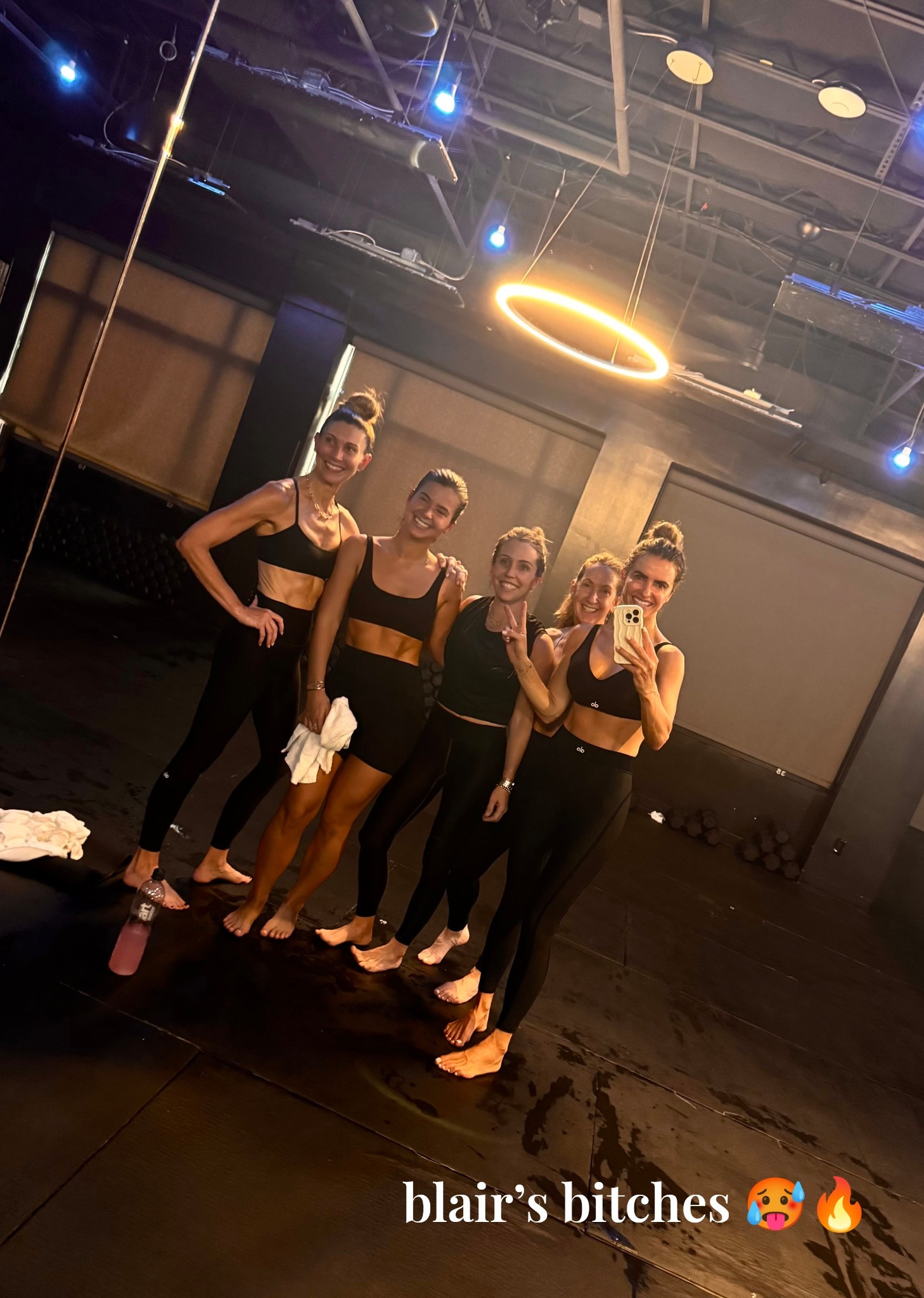 havin fun w friends this sunday am sweatin out the last month of toxins 🥵 

linked my fav workout set i own in every color~ runs tts wearing small top & xs bottoms

only sneakers i wear & my long sleeved top too bc it’s been so cool here! 

+ all my wellness must-haves below! 

#LTKFindsUnder100 #LTKActive #LTKBeauty