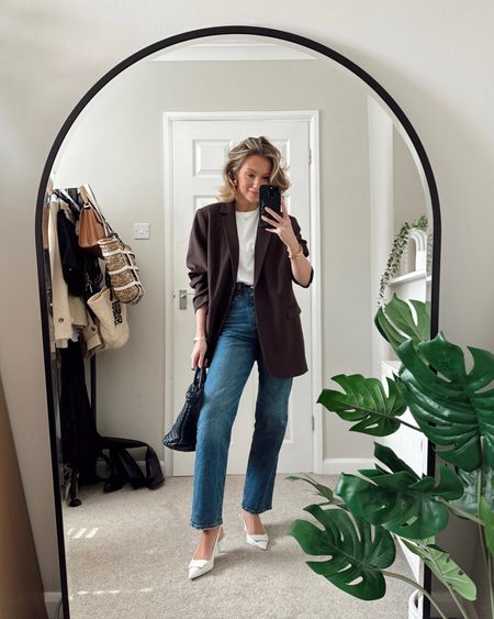 Brown blazer, white t-shirt, straight jeans, point toe slingback, leather criss cross bag

#LTKSeasonal #LTKeurope #LTKstyletip