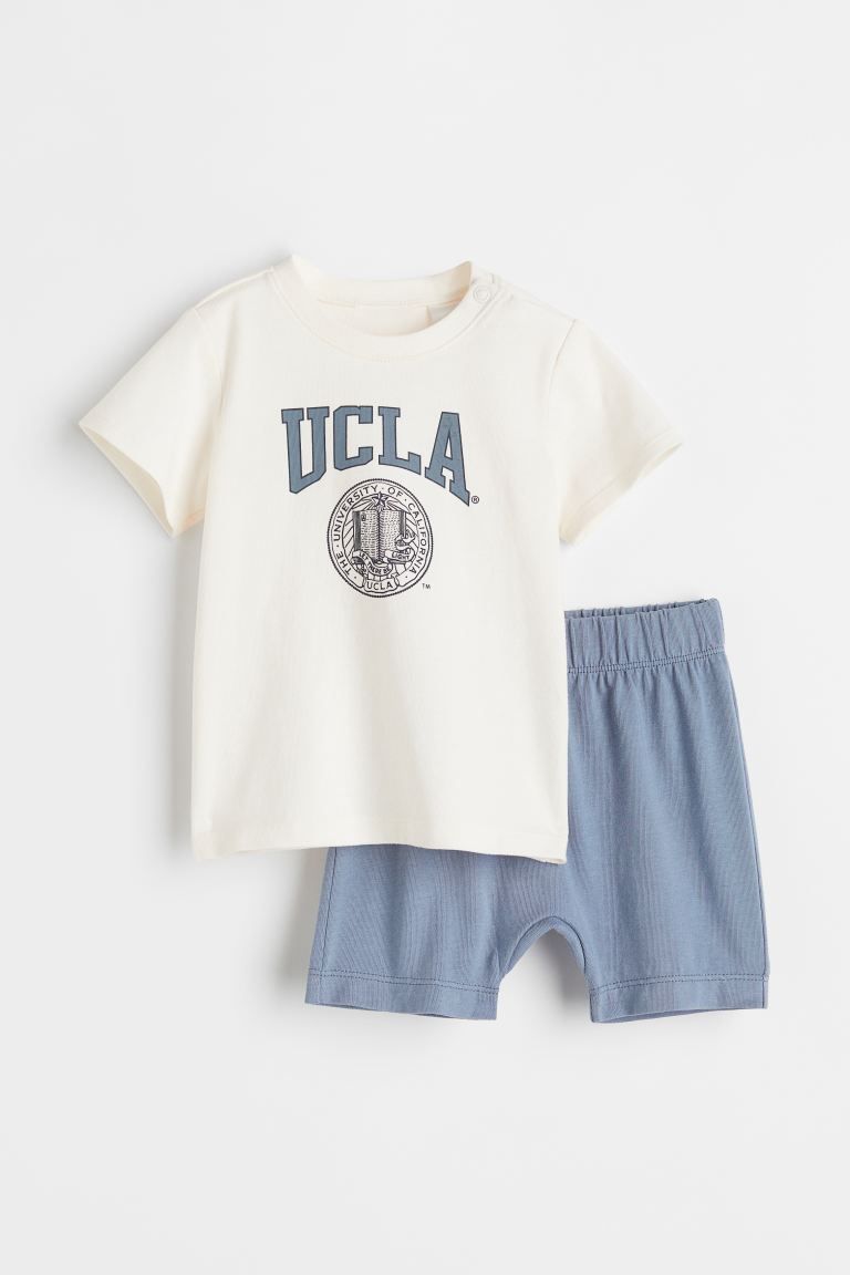 Pajama T-shirt and shorts in soft cotton jersey. T-shirt with a printed motif at front and snap f... | H&M (US + CA)