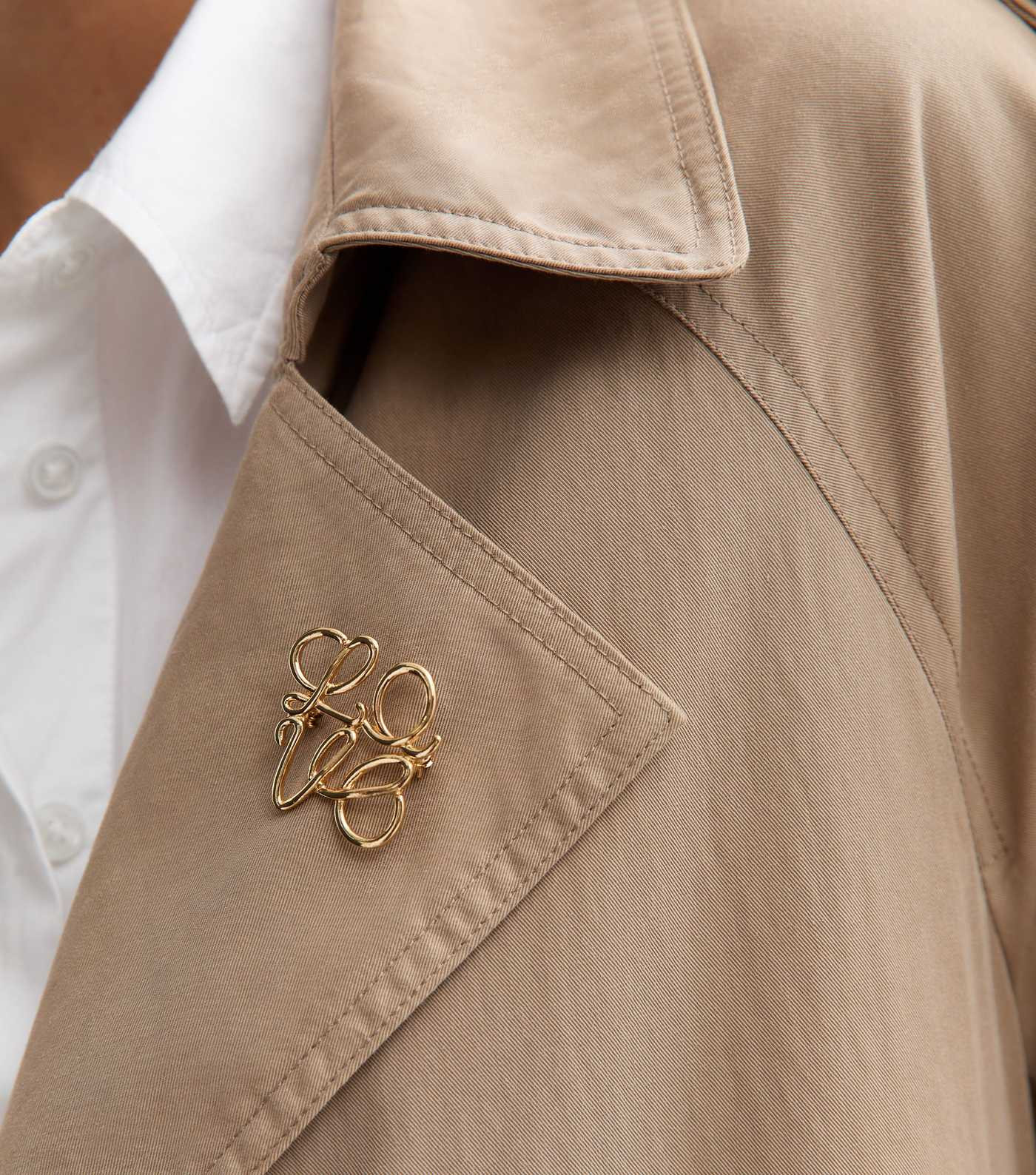 Gold Love Brooch | New Look | New Look (UK)