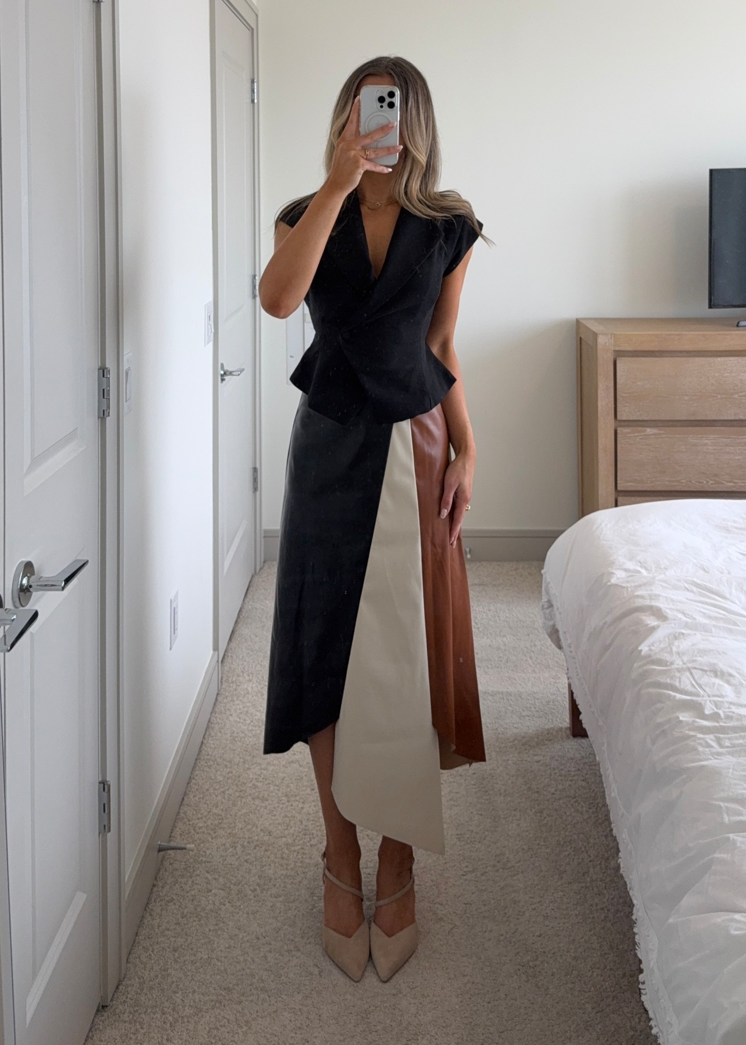 office ootd 👩🏼‍💼💻 obsessed with this leather patchwork midi skirt, such a unique piece!

#LTKWorkwear #LTKootd