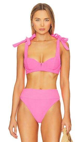 BEACH RIOT Blair Bikini Top in Pink. - size S | Revolve Clothing (Global)