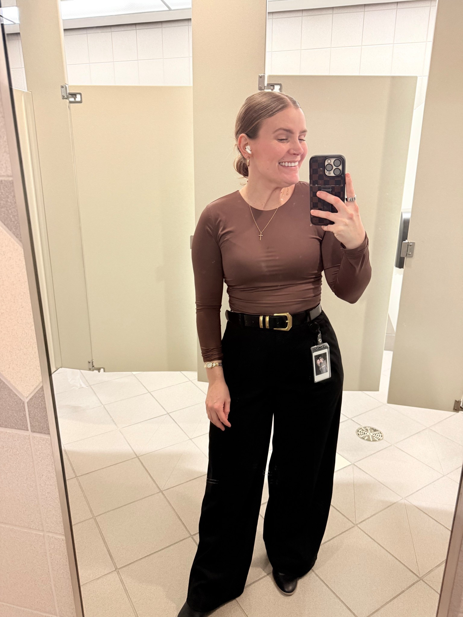 Work wear 🤎🪩 



#LTKFindsUnder50 #LTKdayinmylife #LTKWorkwear