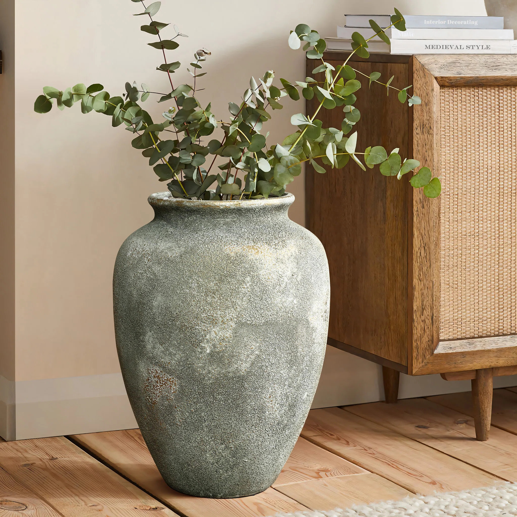 Grand vase urne rustique doré et terre cuite brune | Wayfair North America