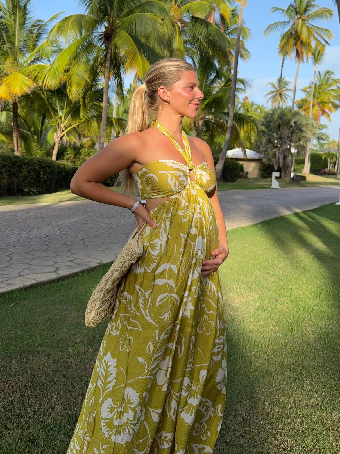Soaked up all of the sunshine & quality time !! My green maxi dress is from @Lulus. Use my code SYDNEYA20 for 20% off first purchases! 💚

#LTKootd #LTKBump #LTKSeasonal