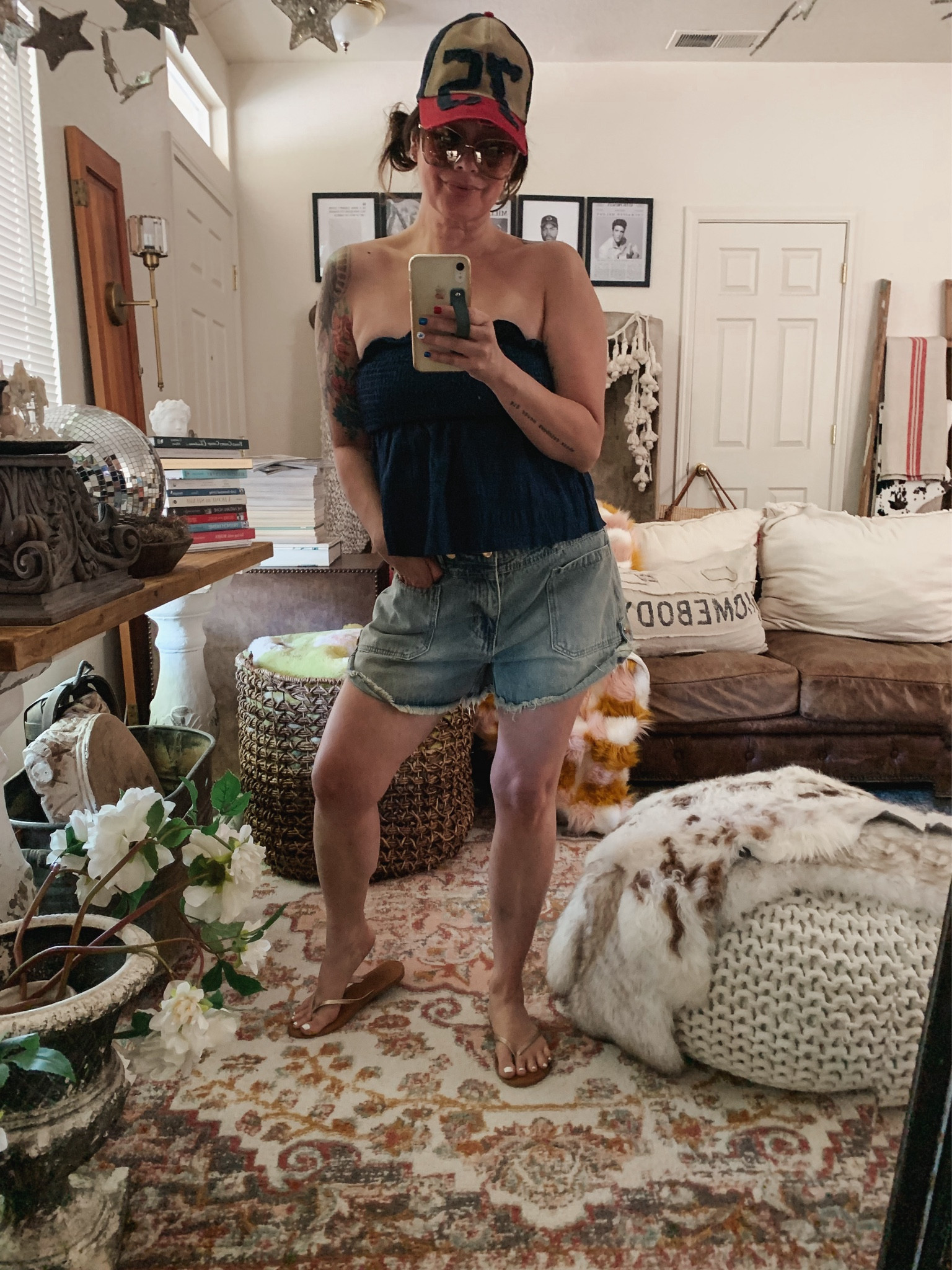 Wearing a large in shorts & small in top. Super cute summer outfit.

Summer style
Beach outfit
Summer outfit 
SPF makeup 
Sunglasses 

#LTKSwim #LTKBeauty #LTKSeasonal