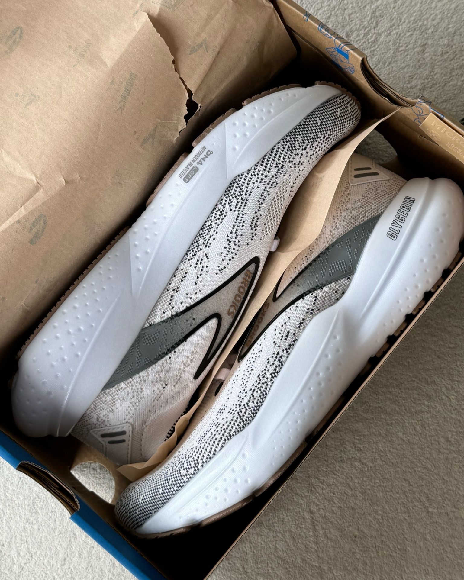 Brooks Glycerin GTS 21 stealth fit 