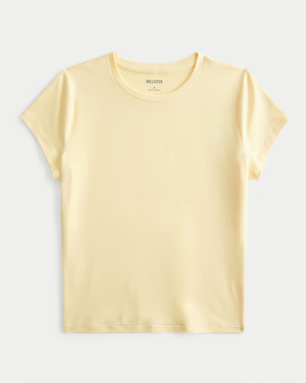 Soft Stretch Seamless Fabric Longline Baby Tee | Hollister (UK)