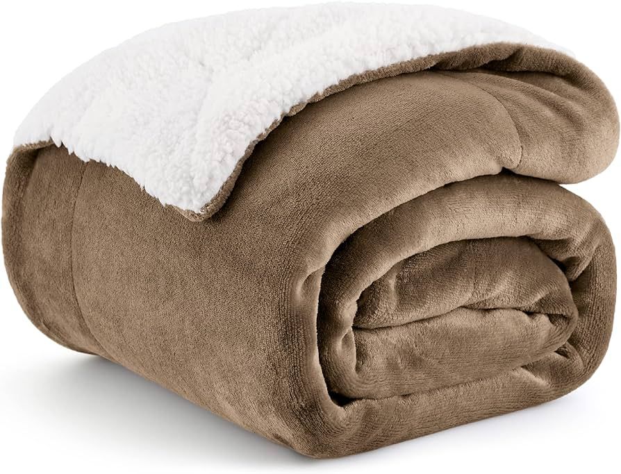 BEDSURE Sherpa Fleece Throw Blanket for Couch - Thick and Warm Blankets for Winter, Soft and Fuzz... | Amazon (US)