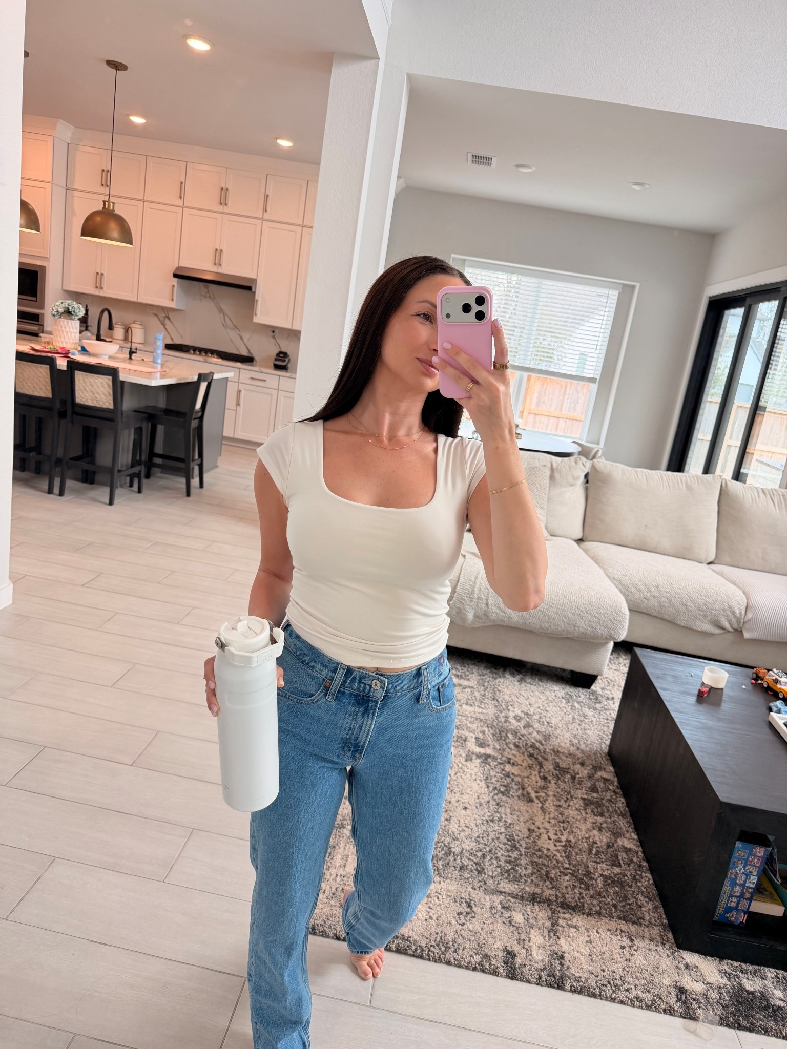 Basic but cute 🥰 

#abercrombiedenim 

#LTKdayinmylife #LTKmomlife #LTKgrwm