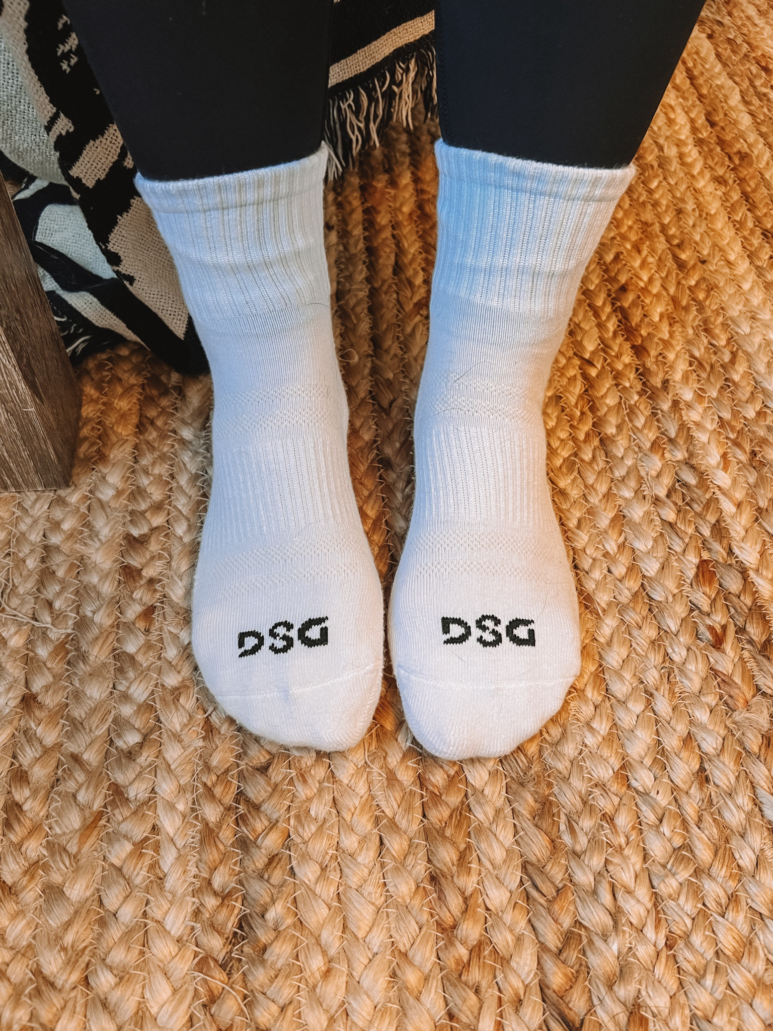 I finally jumped on the white crew sock trend… huge fan.
I found these DSG that looked and felt the same as Nike for WAY cheaper.
Go grab em.

#LTKmens #LTKstyletip #LTKsalealert