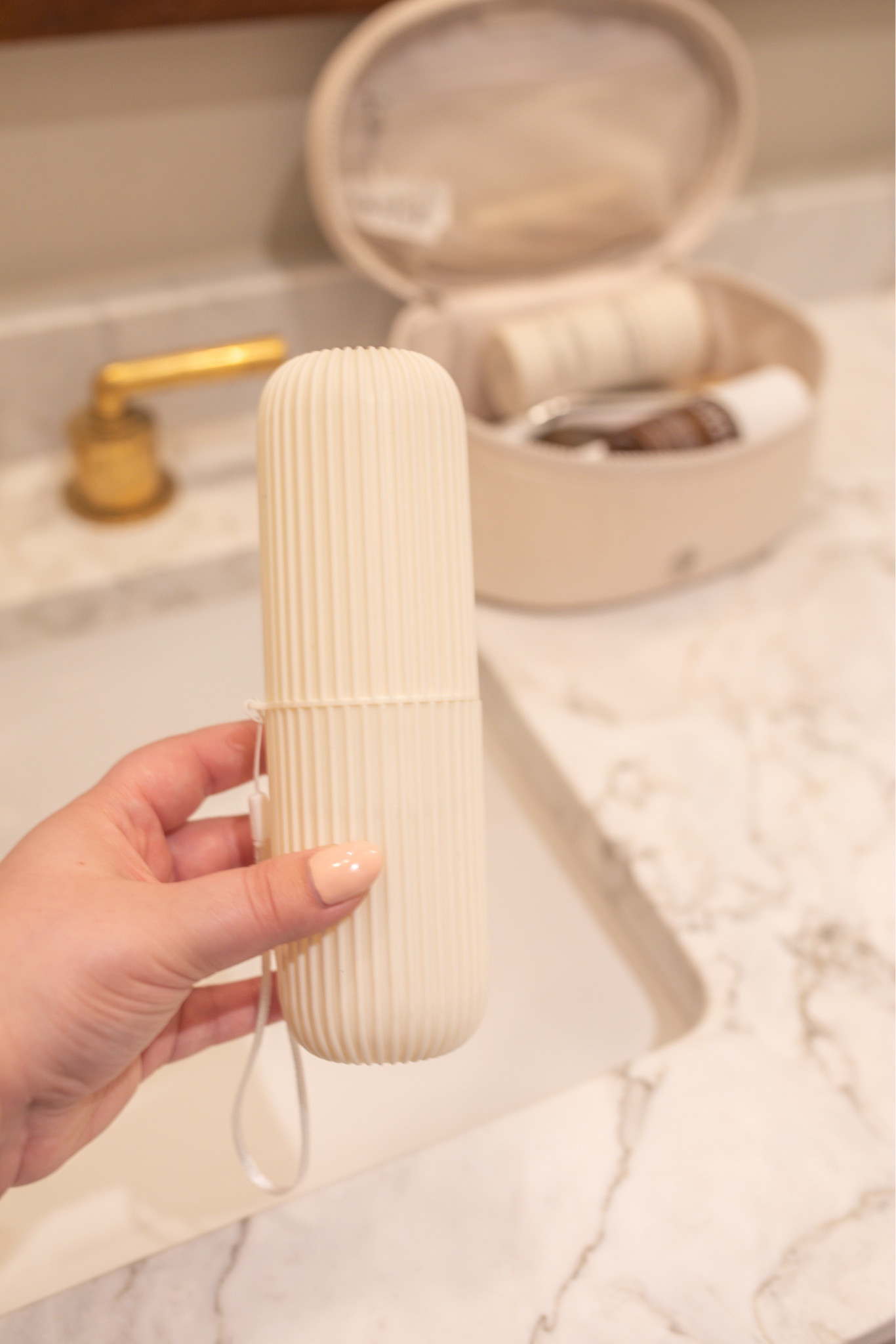 Travel toothbrush case 

Amazon travel, travel finds, travel gadget, toothbrush holder, Amazon finds, travel accessories, packing, packing tips 

#LTKunder50 #LTKFind #LTKtravel