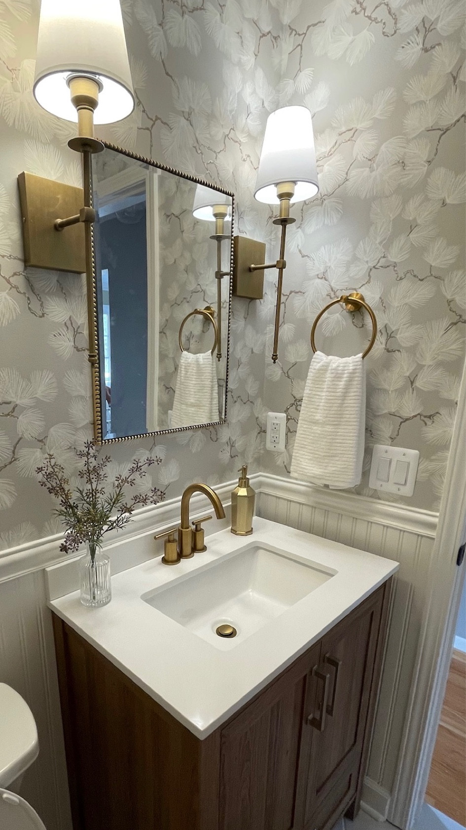 Stunning classic powder room 

#LTKsalealert #LTKhome