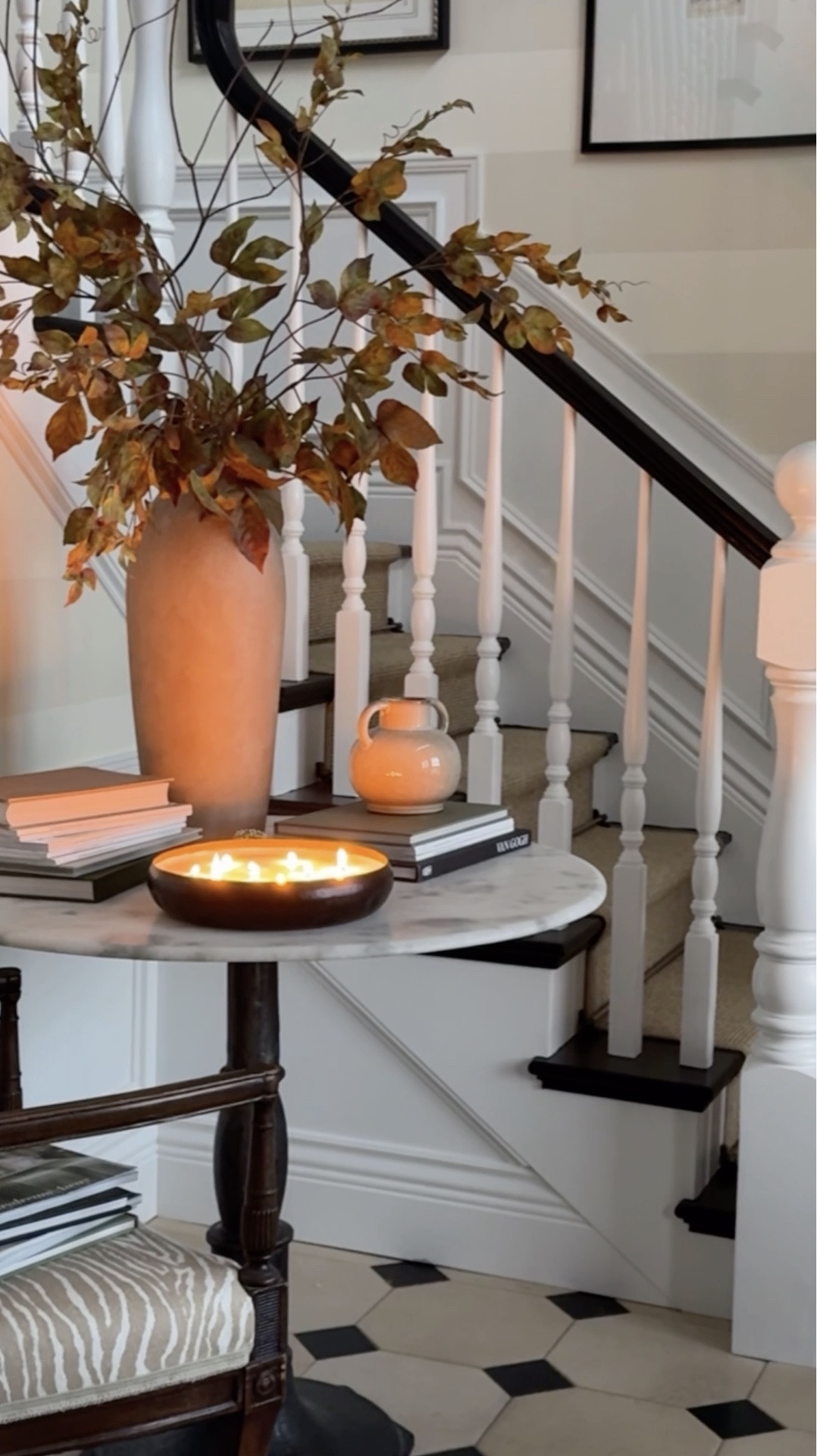 My entryway is looking so charming this season- everything is linked!

#LTKSeasonal #LTKHome