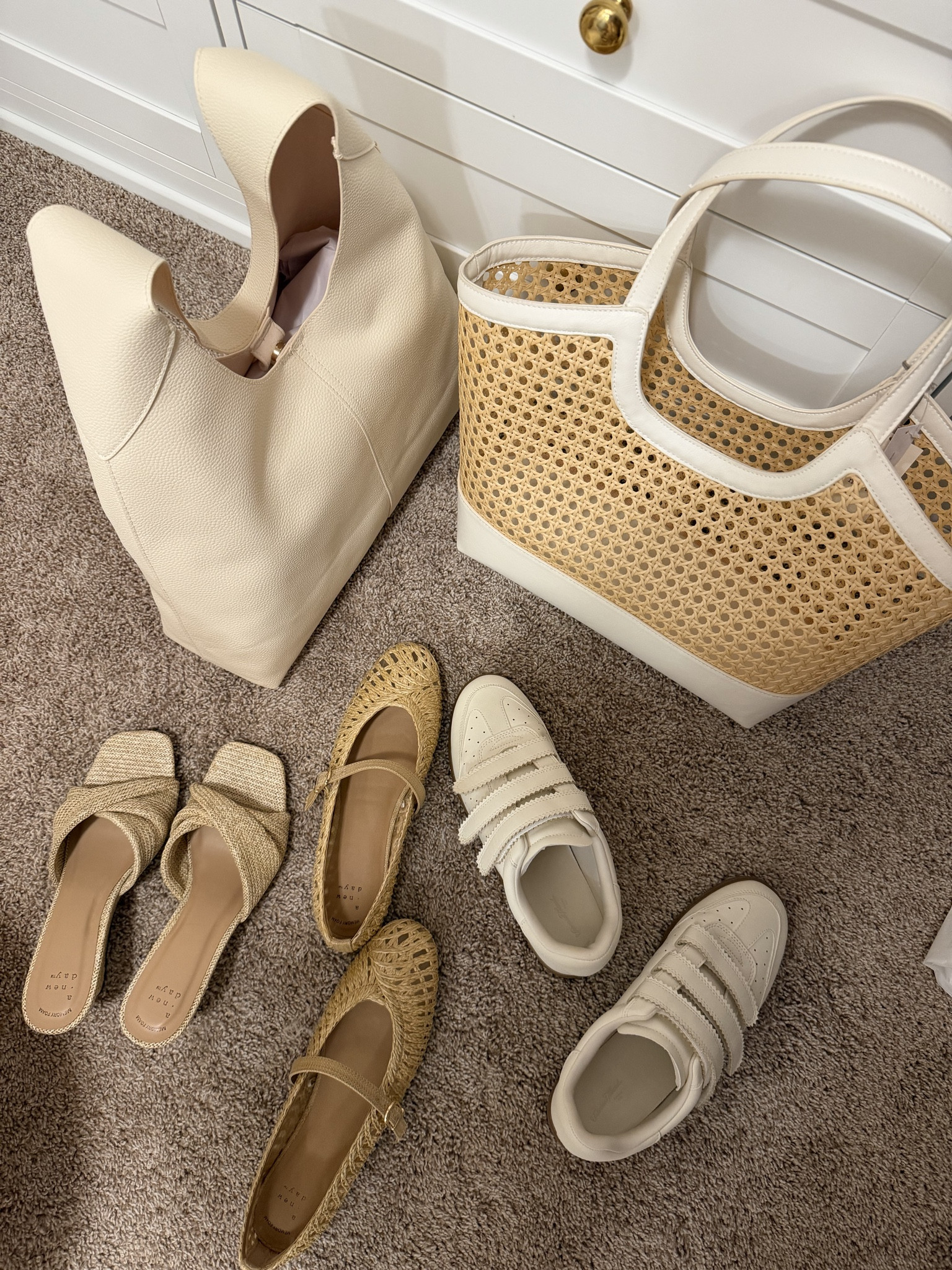 Target has the cutest adorable accessories for spring!! 

Target haul // target shoes 