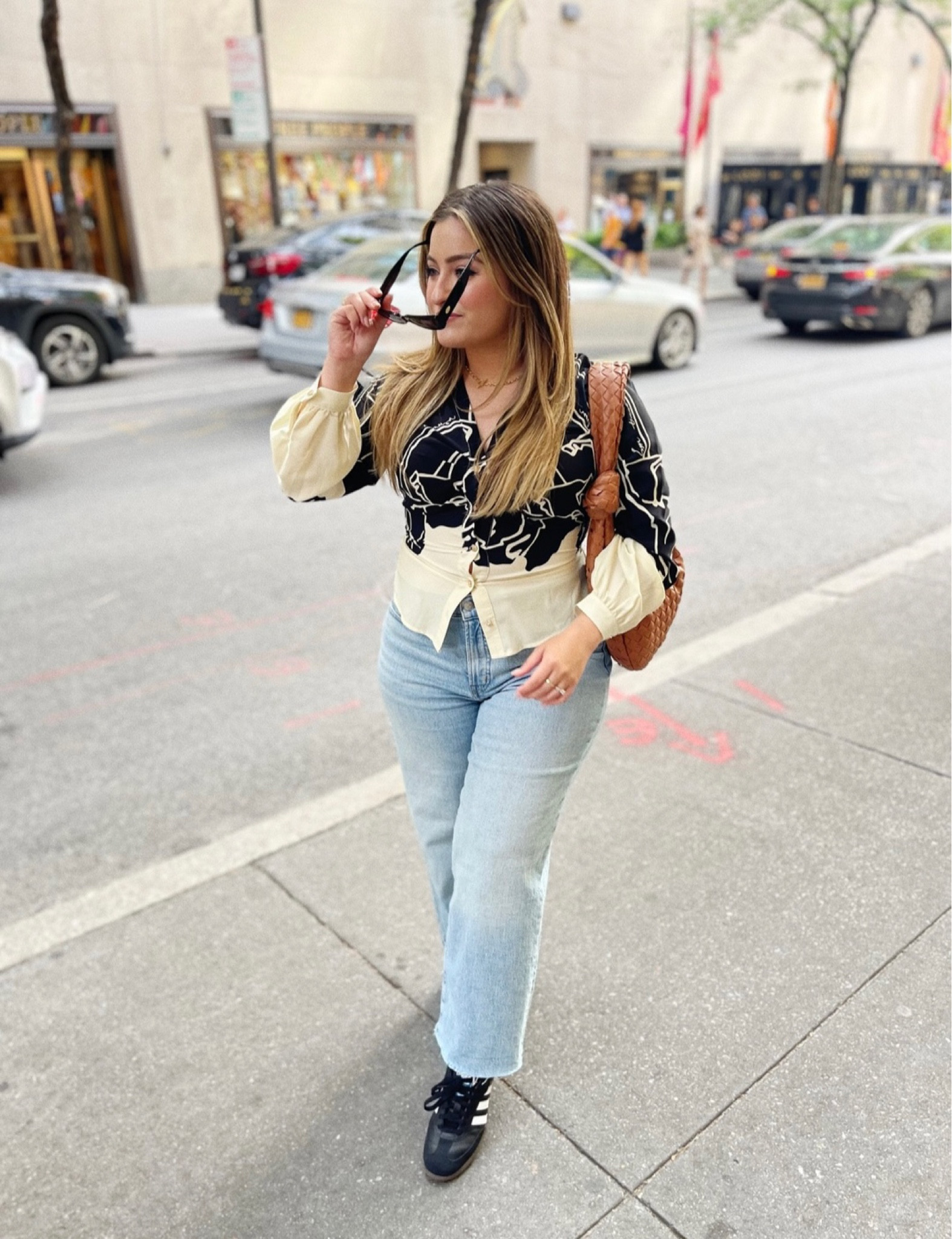These are THE MOST PERFECT high-waisted jeans that fit my hourglass shape like a glove. I’ve received so many compliments on them, and recommend them to everyone with a big booty and small waist.

#LTKstyletip #LTKmidsize #LTKplussize