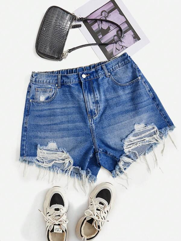 Plus Ripped Raw Hem Denim Shorts | SHEIN
