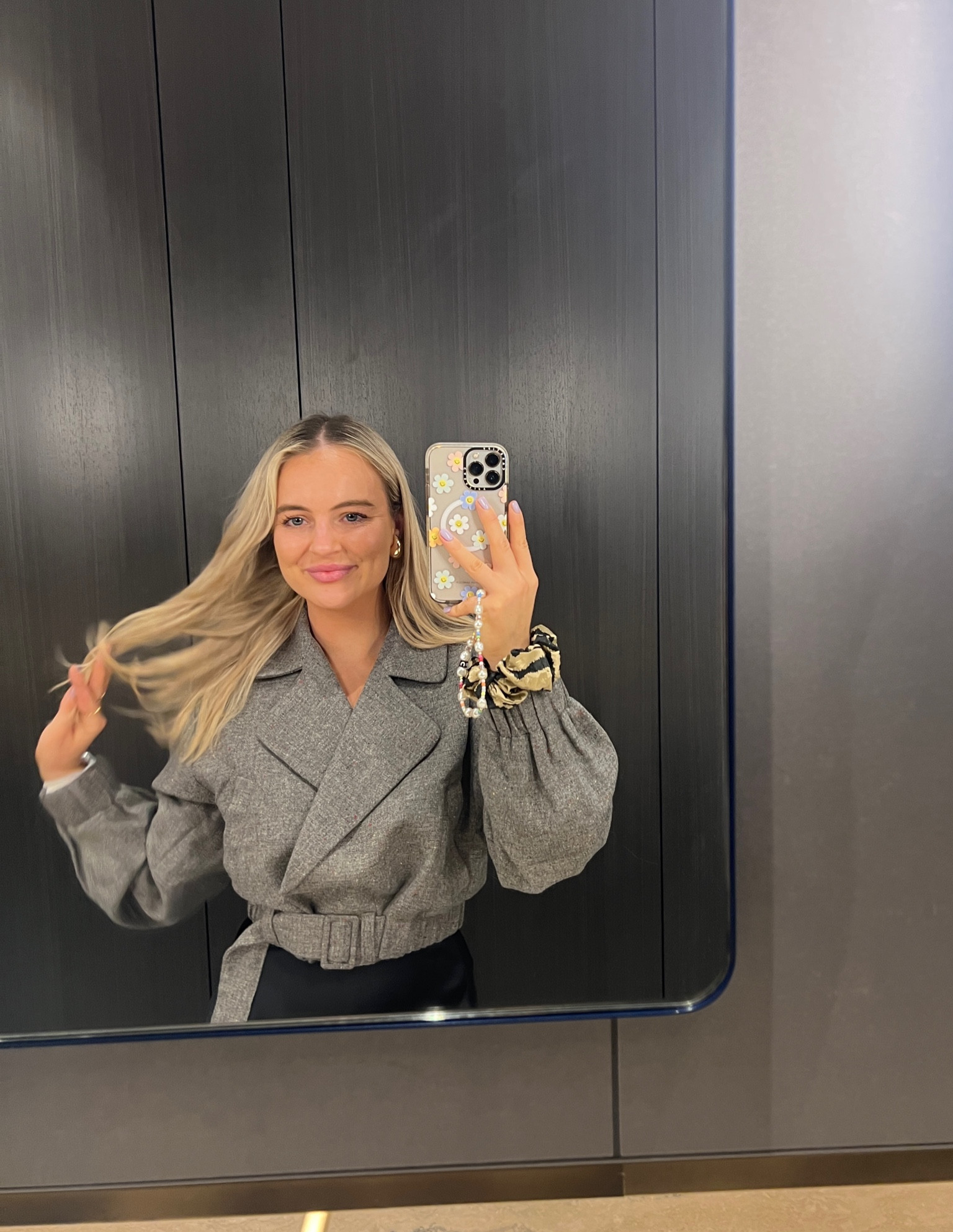 cropped blazer jacket 🖤 #winterstyle