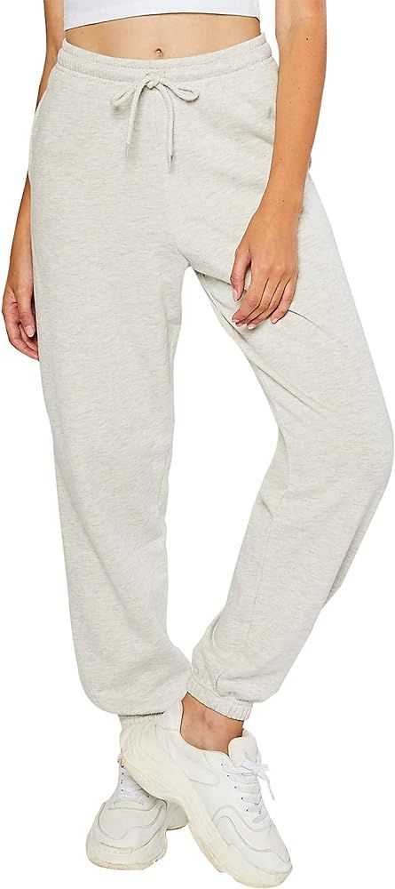 esstive Women's Ultra Soft Fleece Comfortable Basic Lightweight Casual 90's Oversized Sweatpants | Amazon (US)
