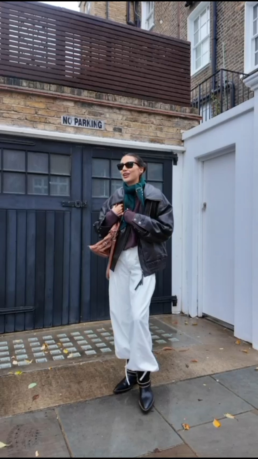 A full look by Free People today featuring the Lotus Balloon Jeans, a cosy knit, a leather jacket and cowboy boots! 🍁🍂 AD

Autumn Style, Autumn Fashion, Autumn Outfit, Wardrobe Staples, White Jeans, Leather Jacket, Cosy Knit, Cowboy Boots 

#LTKuk #LTKautumn #LTKeurope