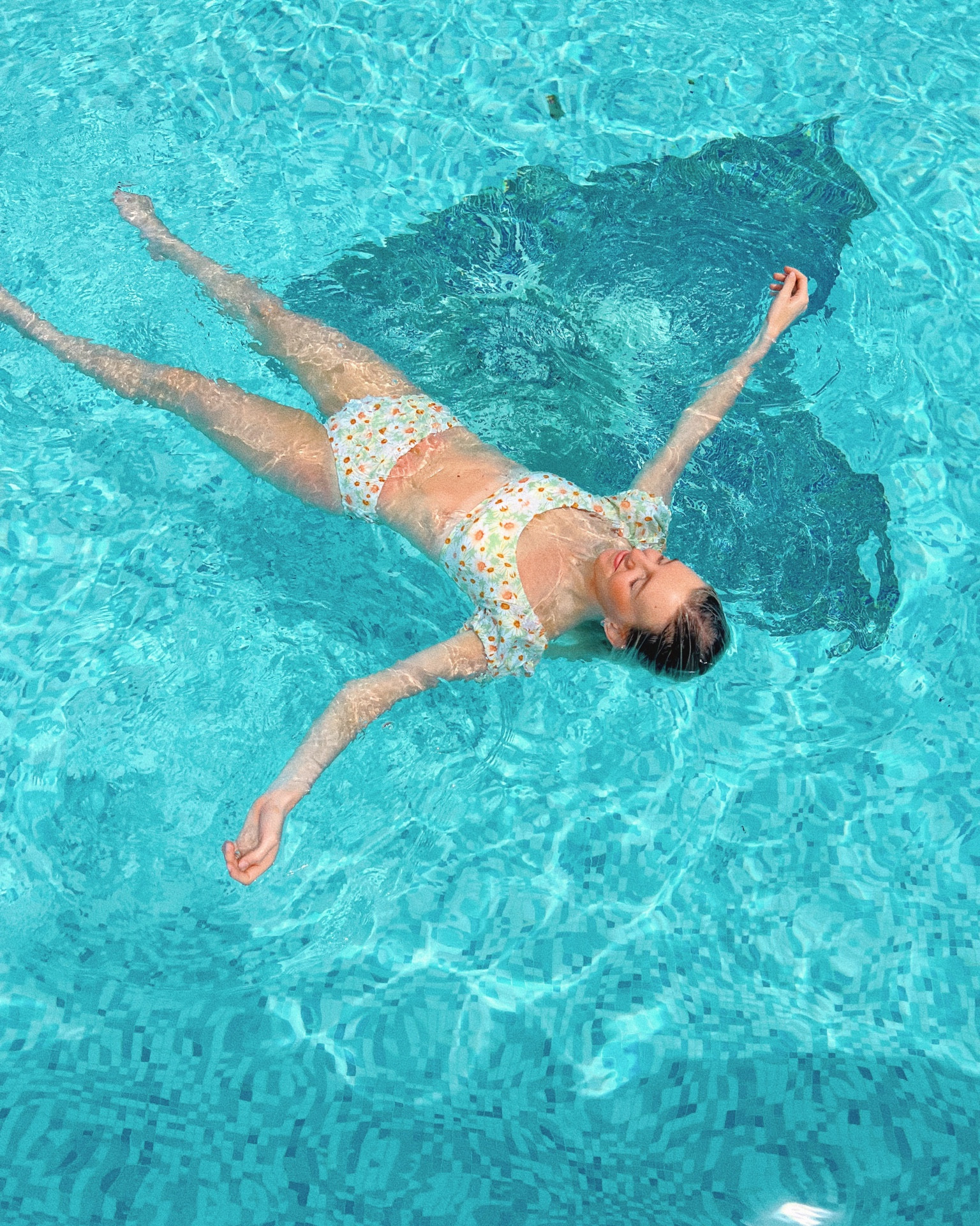 Pool day | vacation outfit