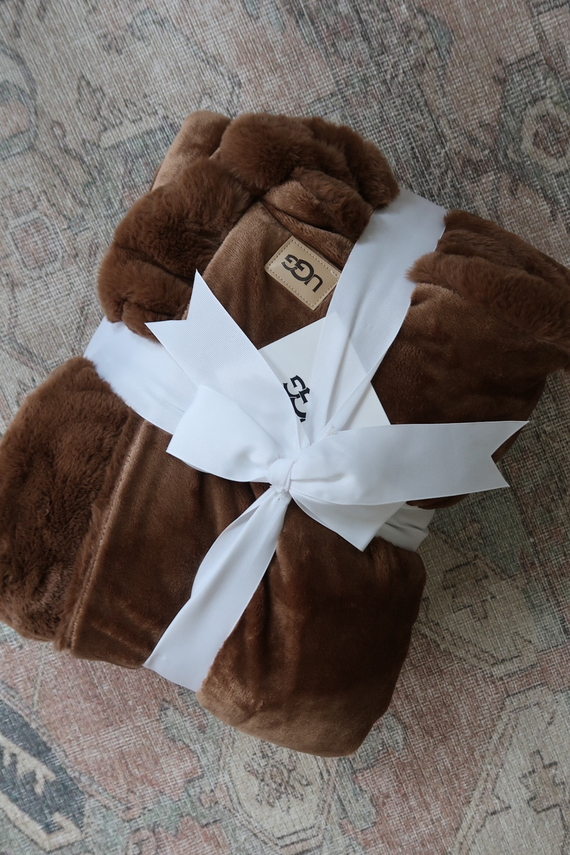 Nordstrom Sale - What I bought! 

As for home goods, I’ve loved my UGG Blanket from last year’s sale so much that I bought a second one. It’s soooo good! It comes in several colors, I chose the “chai spice” that will look great in my living room.



#LTKxNSale #LTKHome #LTKSaleAlert