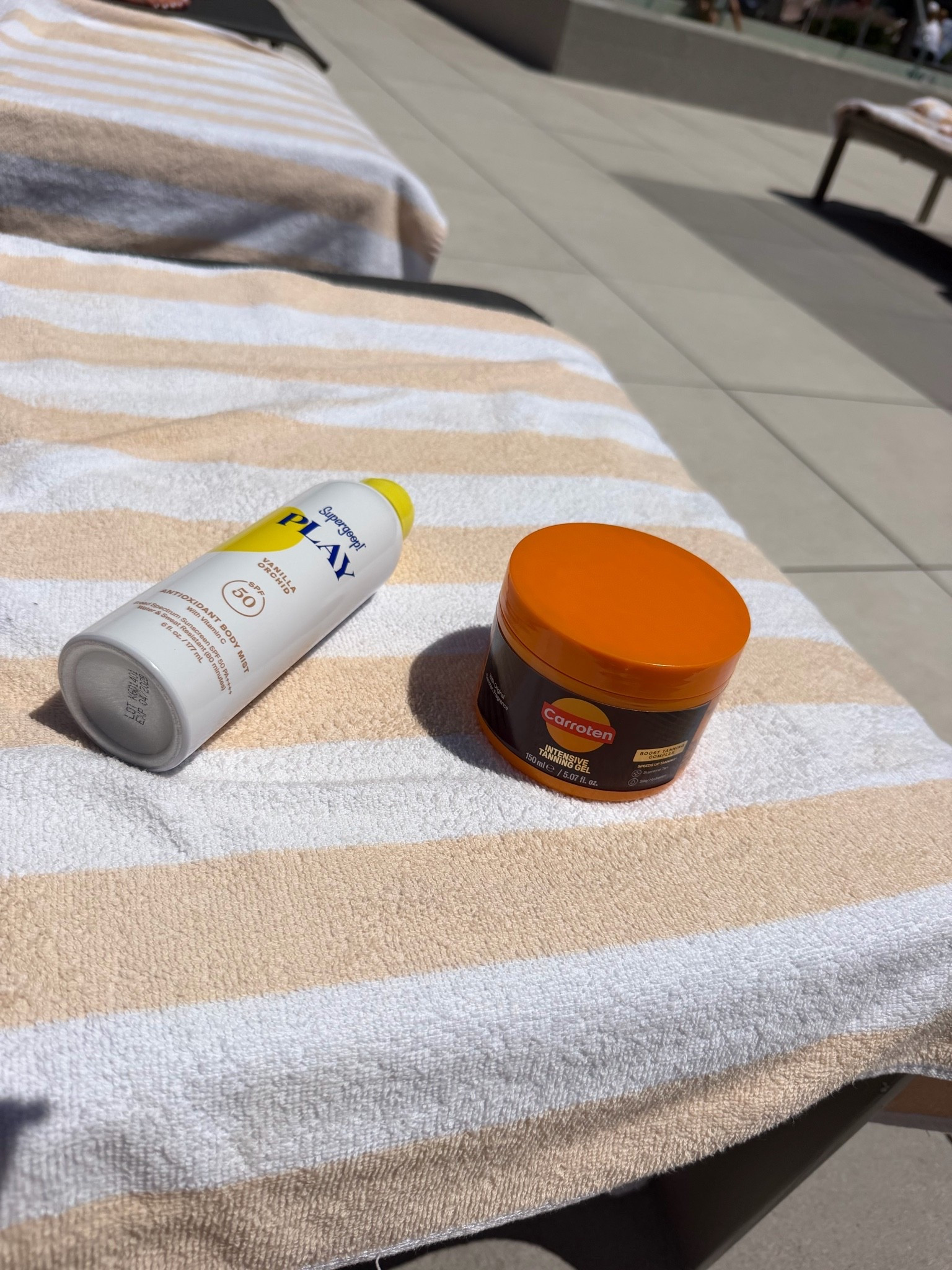 My pool essentials! Such an ELITE tanning combo. @Supergoop! For maximum protection & Carroten intensive tanning gel for a deep bronze

#LTKdayinmylife #LTKselfcare #LTKSeasonal