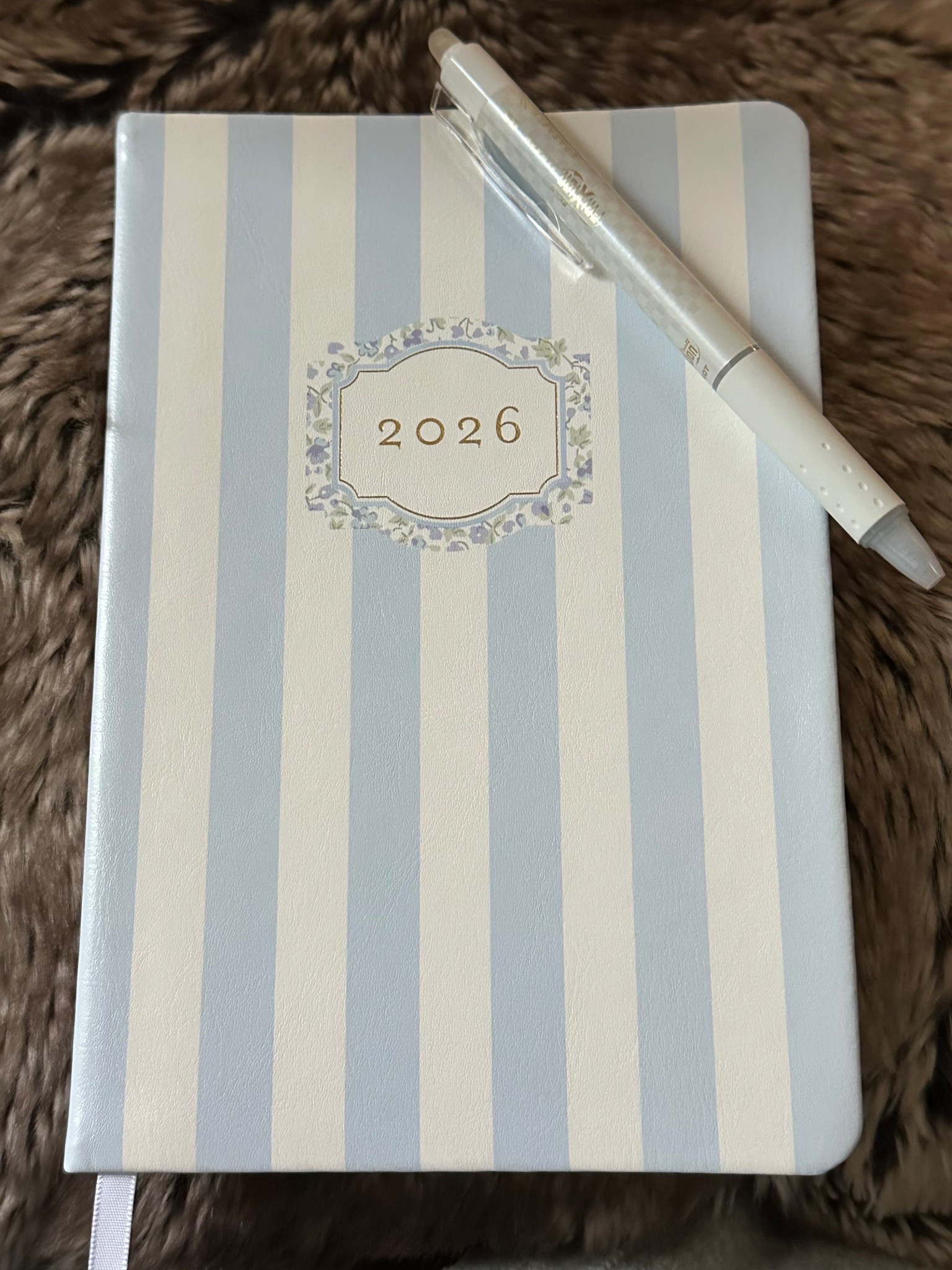 Nothing quite like the fresh feeling of a new calendar 

#planner #stationary

#LTKdayinmylife #LTKfitnessgoals #LTKgrwm