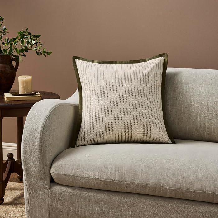 Loloi Magnolia Home Meredith PMH0080 Green/Ivory Cover w/Poly Pillow | Amazon (US)