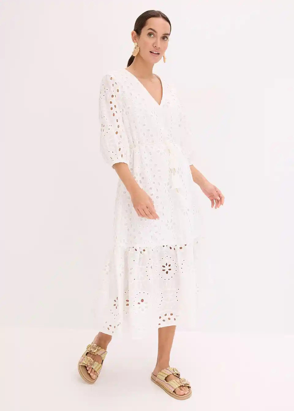 Midikleid aus reiner Baumwolle mit Lochstickerei | Bonprix DE