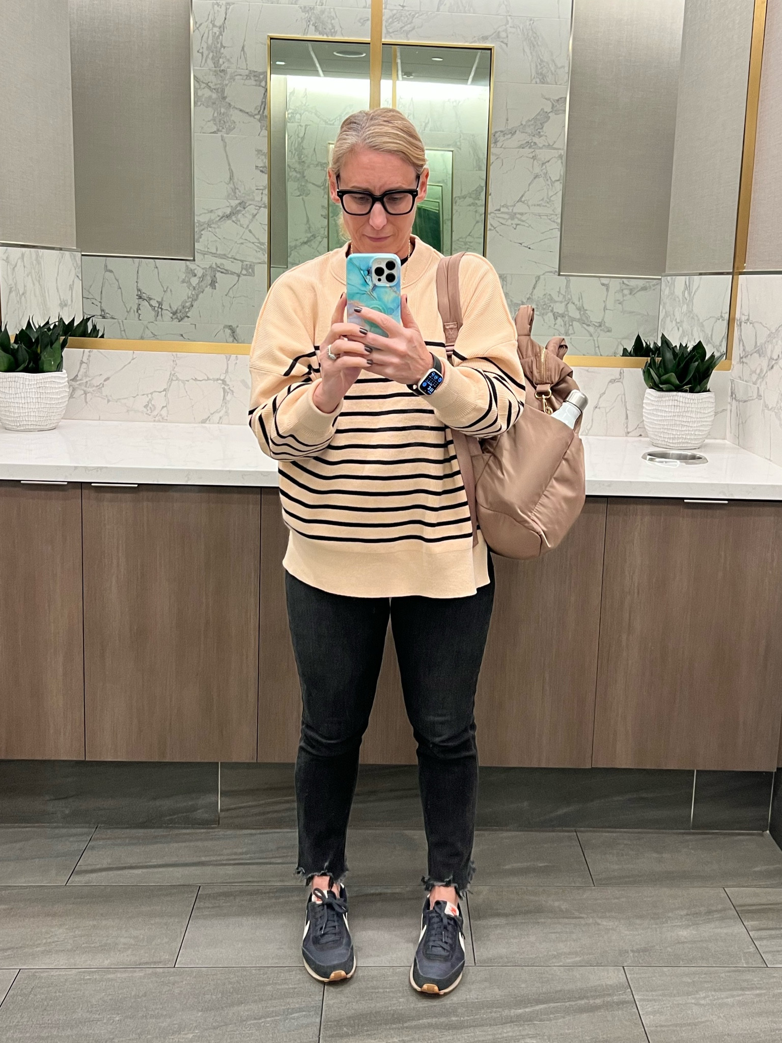 Black Friday sale alert! I had to show you one of my other favorite travel outfits - especially for those winter months, of course from @amazon! This sweater is the best especially for long haul flights when you want to feel warm and cozy. It comes in a bunch of colors and is 30% off today so what are you waiting for?! #traveloutfit #airportselfie

#LTKSeasonal #LTKsalealert #LTKCyberWeek