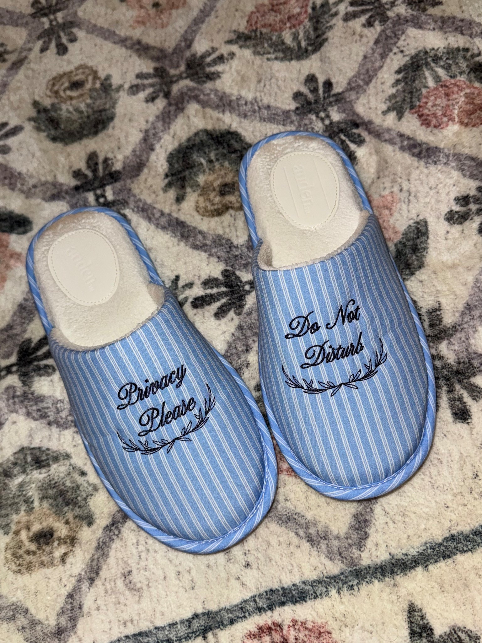they're giving boujee hotel vibes and i'm here for it 🎀

#LTKootd #LTKSpringSale #LTKdayinmylife