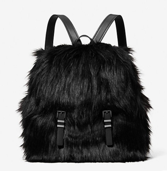 Stunning is what this backpack is. It is absolutely a shower stopper and it will get the compliments it is well deserved. It comes in another color as well🖤🤍