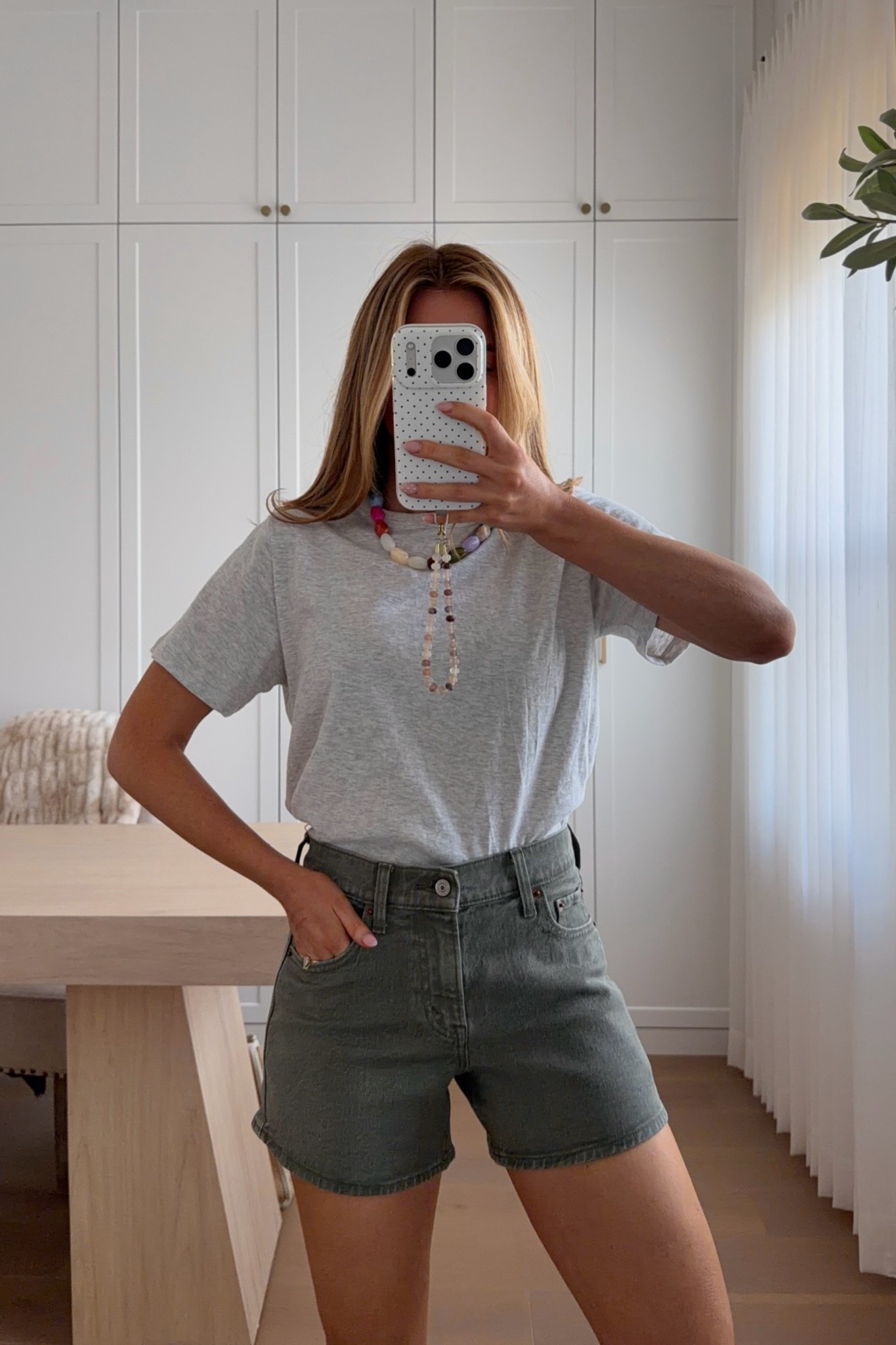 t-shirt: xs // shorts: 25