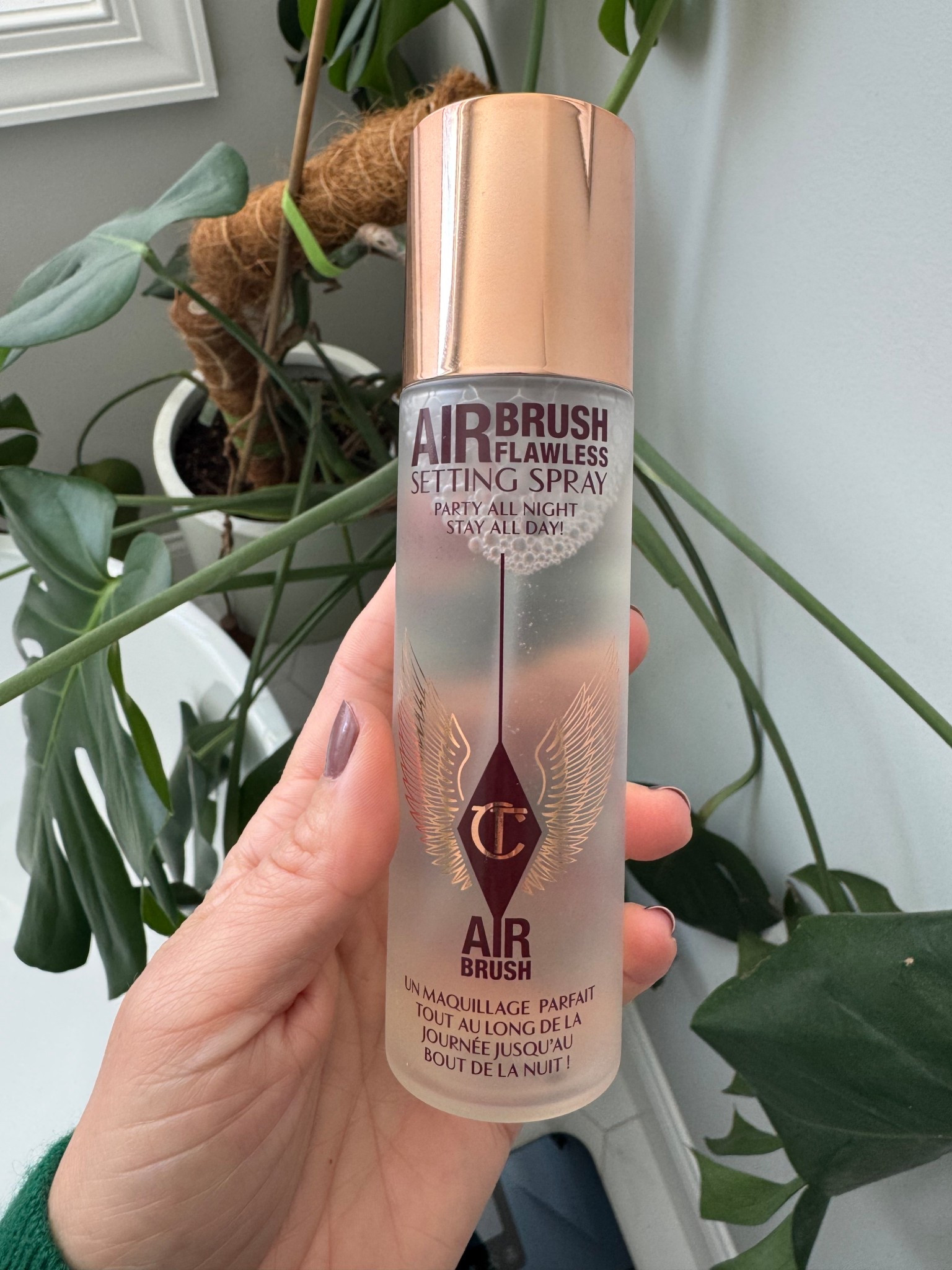 The best face setting spray.


Beauty care  beauty products  skin products  

#LTKselfcare #LTKBeauty