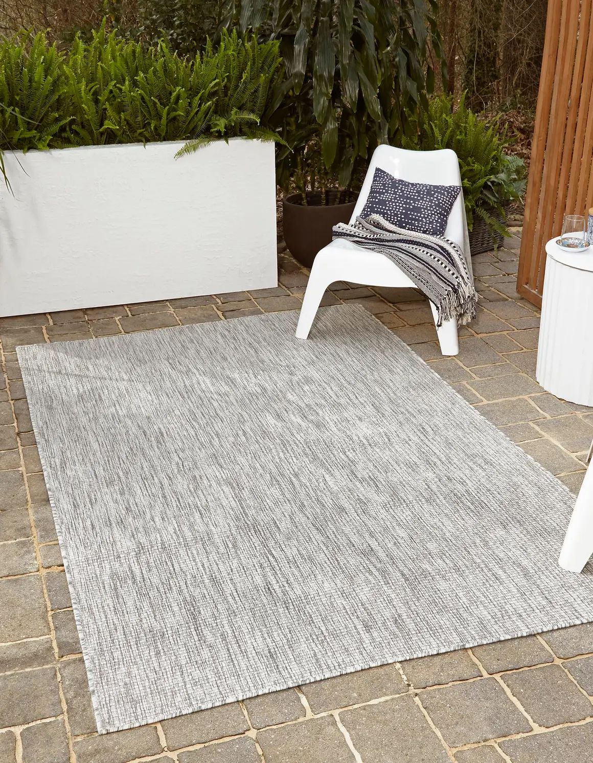 4' x 6' Outdoor Basic Rug | Rugs.com