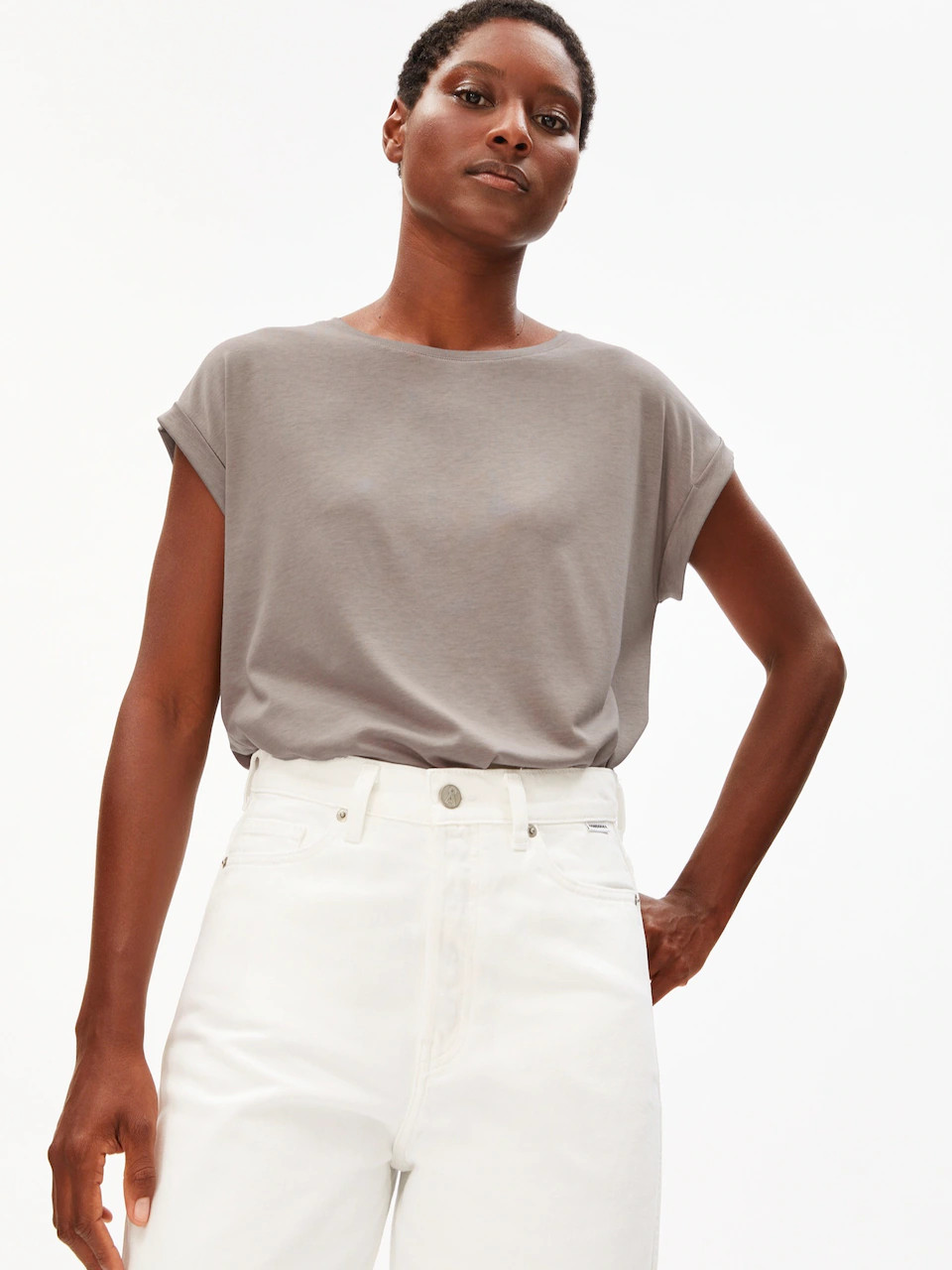 ARMEDANGELS T-Shirt 'JILAANA' in Hellgrau | ABOUT YOU DE