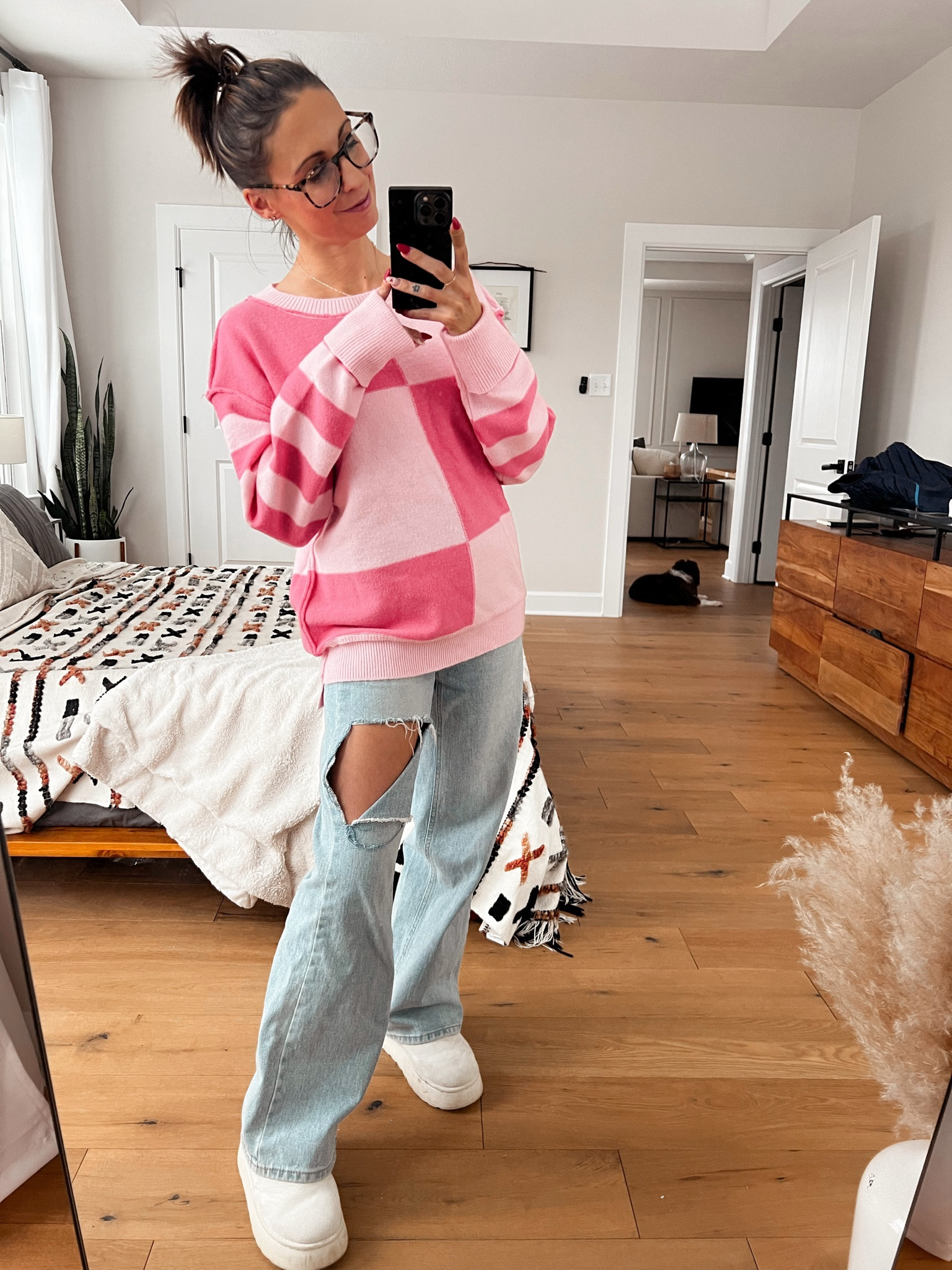 My 2025 Valentine’s Day sweater!  I’m all about the pink this year 🩷
.
Plus last year’s sweater because it’s still a cutie

#LTKGiftGuide #LTKStyleTip #LTKSeasonal