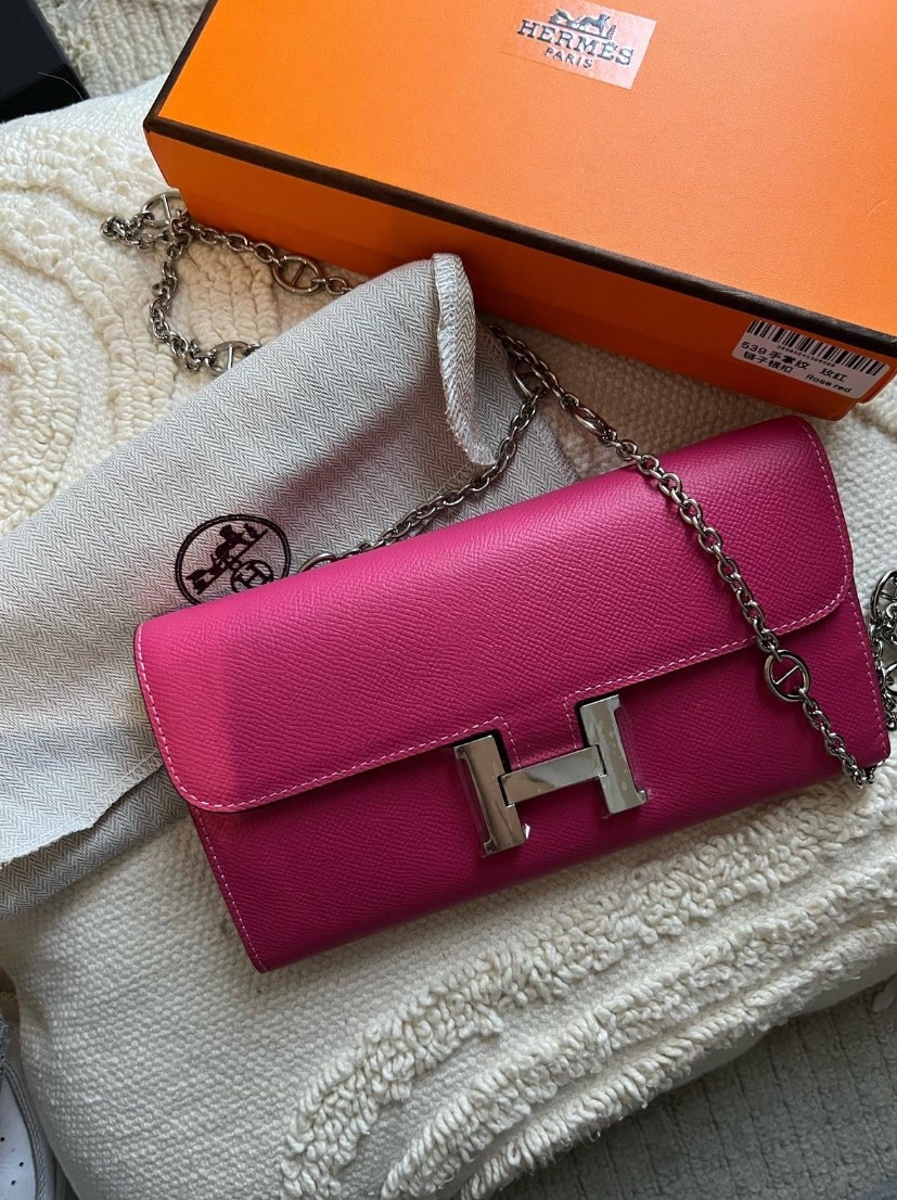 So many colors. Go by pictures 

#LTKFindsUnder100 #LTKItBag #LTKStyleTip