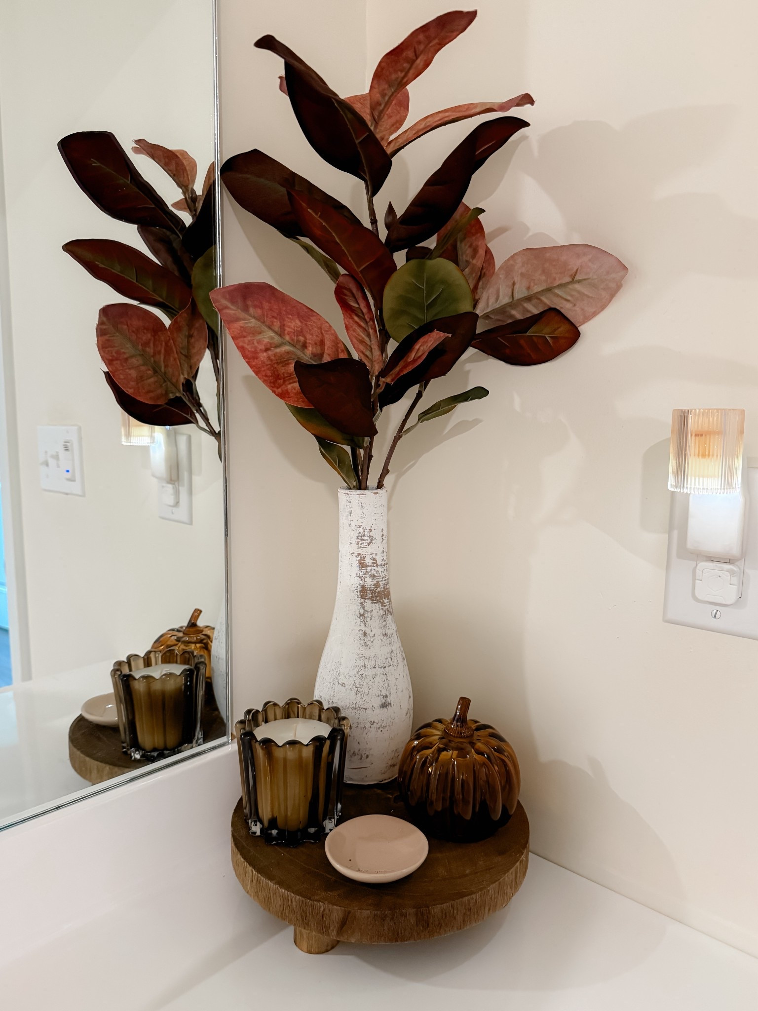 Simple bathroom fall decor 🍂 

#LTKHoliday #LTKSeasonal #LTKSaleAlert