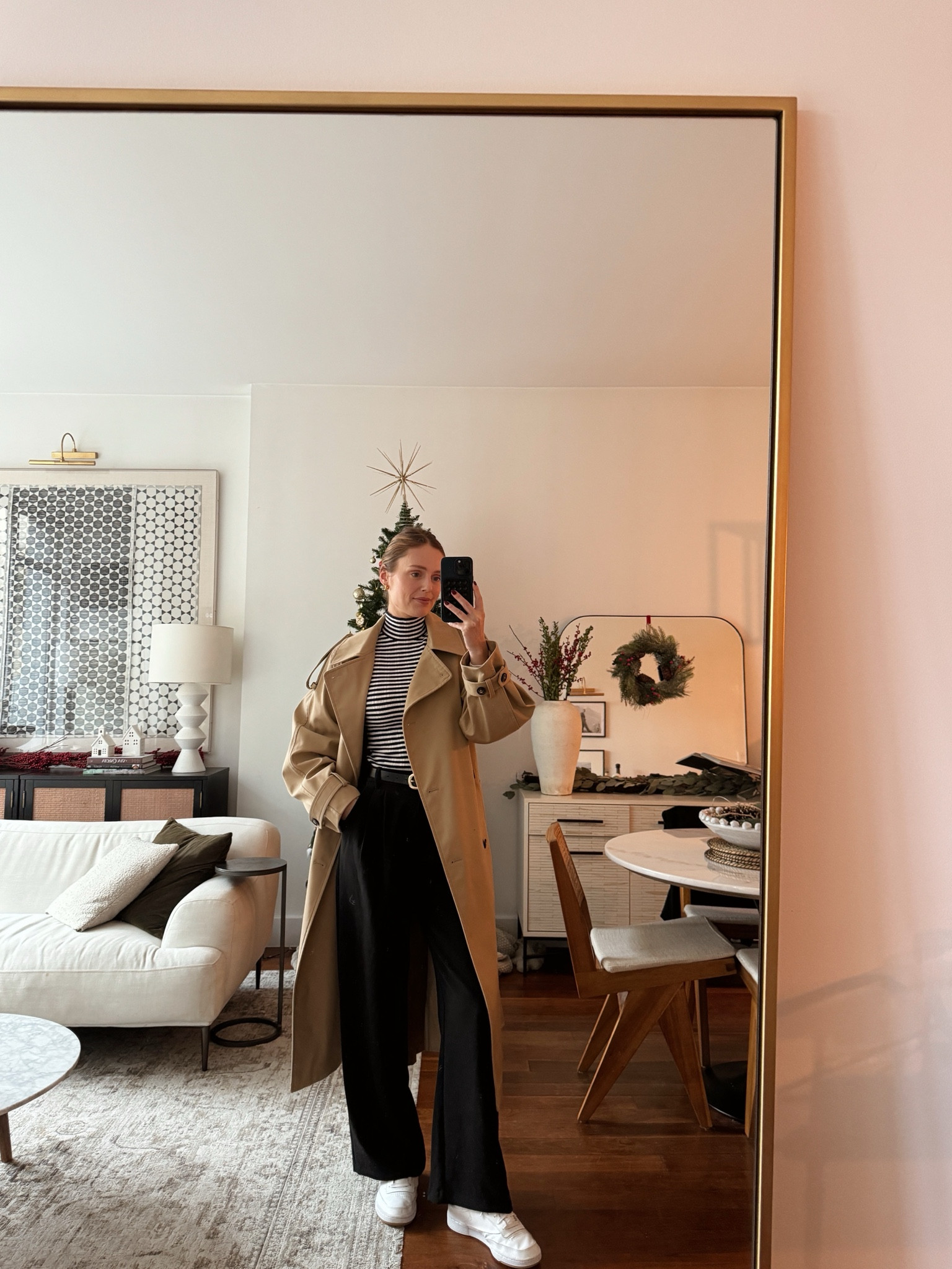 My favorite Abercrombie trousers are 25% off (i have them in 3 colors!). Striped turtleneck rib. Top is also on sale.

#LTKCyberWeek