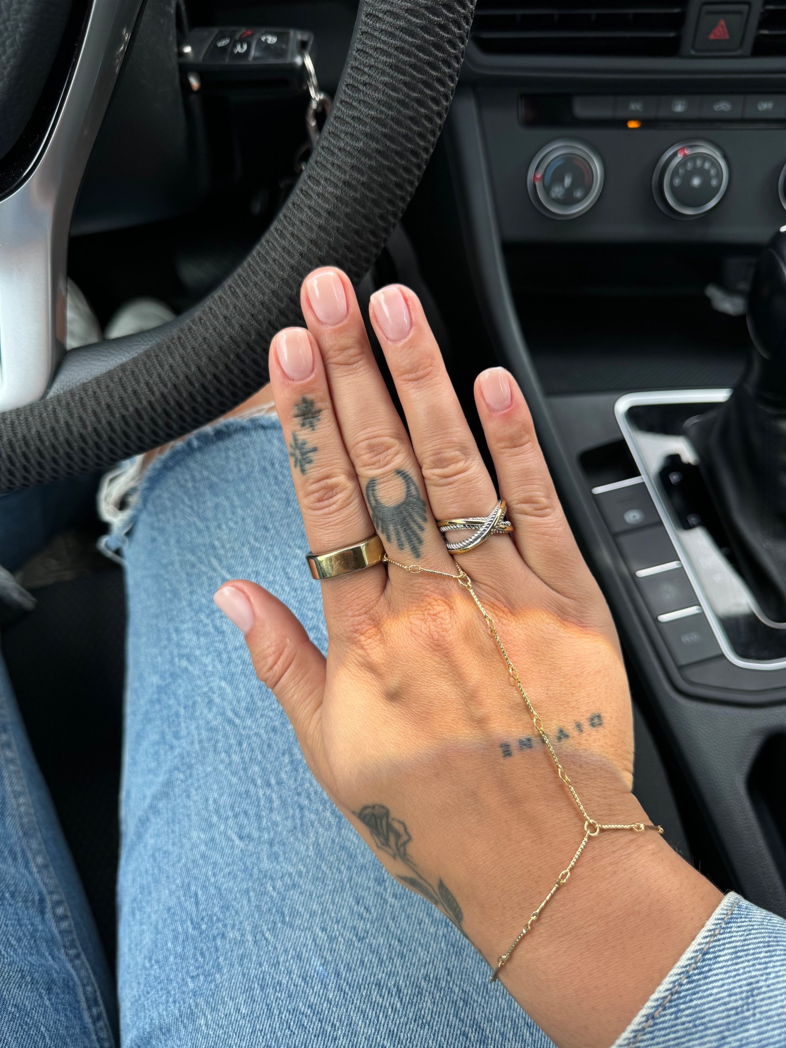 Linked a similar hand chain! 

#LTKStyleTip