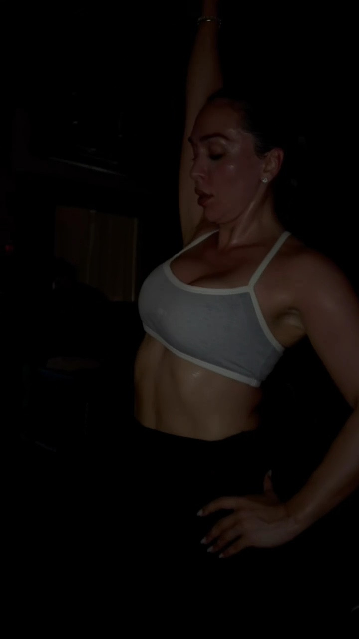 Nothing more humbling than this class after being sick for a week 🫣

#LTKmorningroutine #LTKmomlife #LTKselfcare