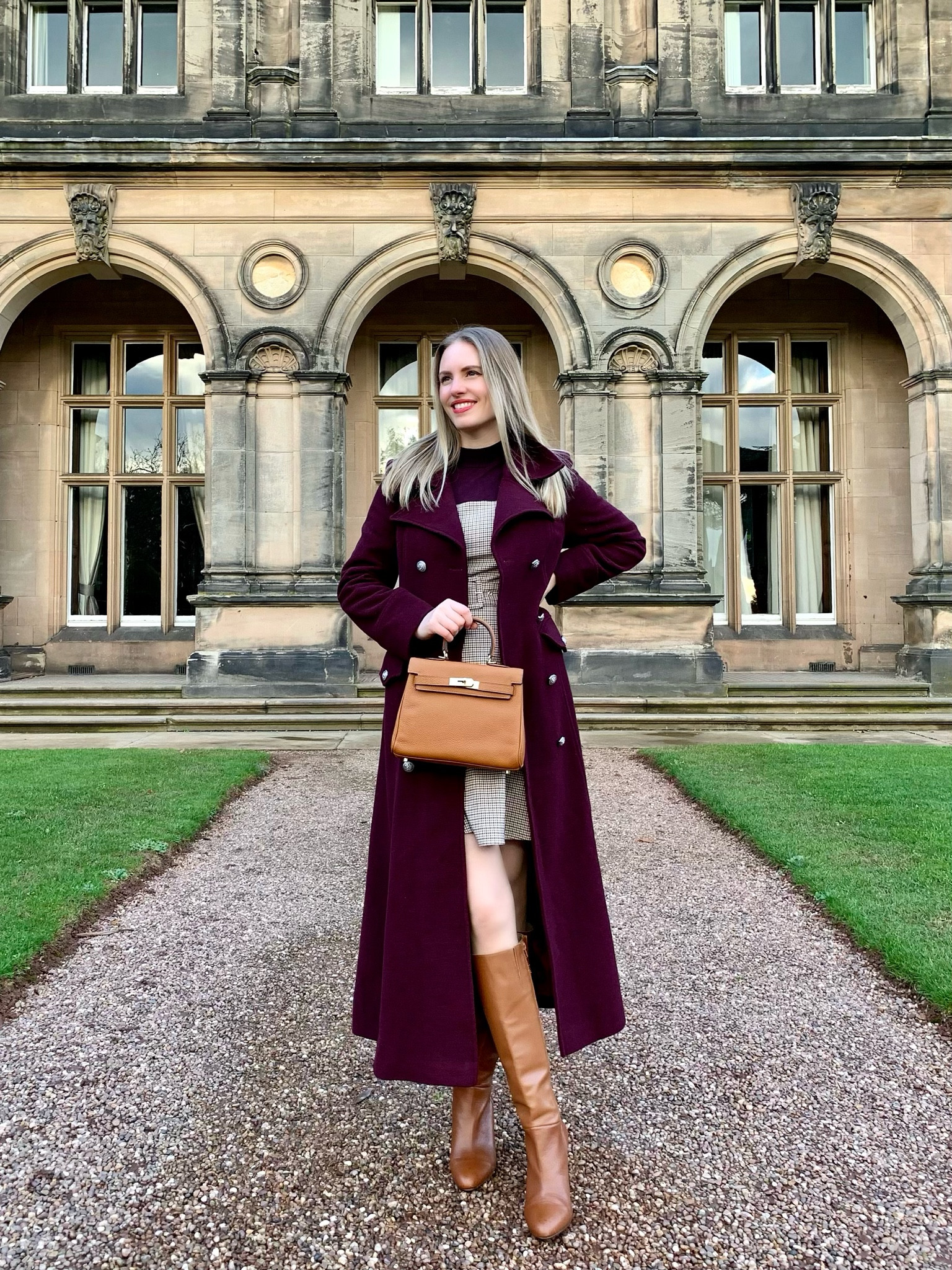 Hello December 🎄✨

Wearing this lovely wine colored wool coat for the cold season 🥀 Made in England by De La Crème Fashions AD Discount code ‘lorettalotus’ on delacremefashions.com

Outfit details:
Wool coat #delacremefashions
Dress #newlook 
Boots #sosandar via #secretsales 
Bag #Liwisi 

🏷 
#england #madeinengland #sustainablefashion #countryside #countrylife #castle #englishcountryside #elegant #parisianstyle #parisian #parisienne #fashionblogger #fallfashion #autumnfashion #winterfashion #vintagefashion #vintagestyle #vintageaesthetic #retroaesthetic #retro #vintageoutfit #vintage #nature #naturegram #naturelover #autumnvibes #autumncolors #时尚 #自然 #秋 

#LTKstyletip #LTKitbag #LTKshoecrush