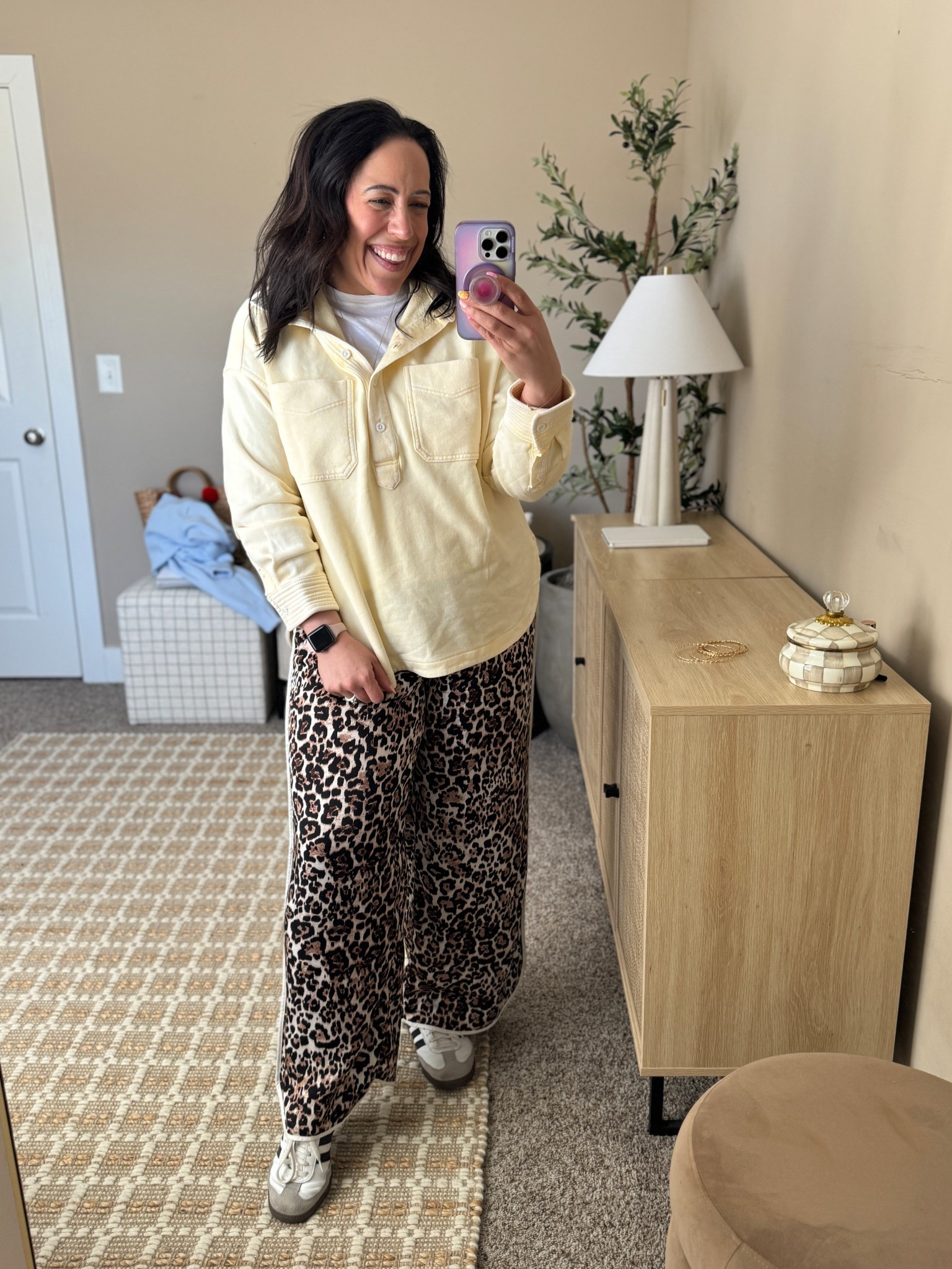 Midsize Sunday outfit inspo! Loving this oversized boyfriend top paired with the comfiest pants! Size medium in top + large in bottoms! 

#LTKMidsize #LTKFindsUnder100 #LTKSaleAlert