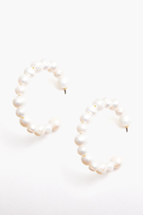 Large Pearl Hoop Earrings | Tuckernuck (US)